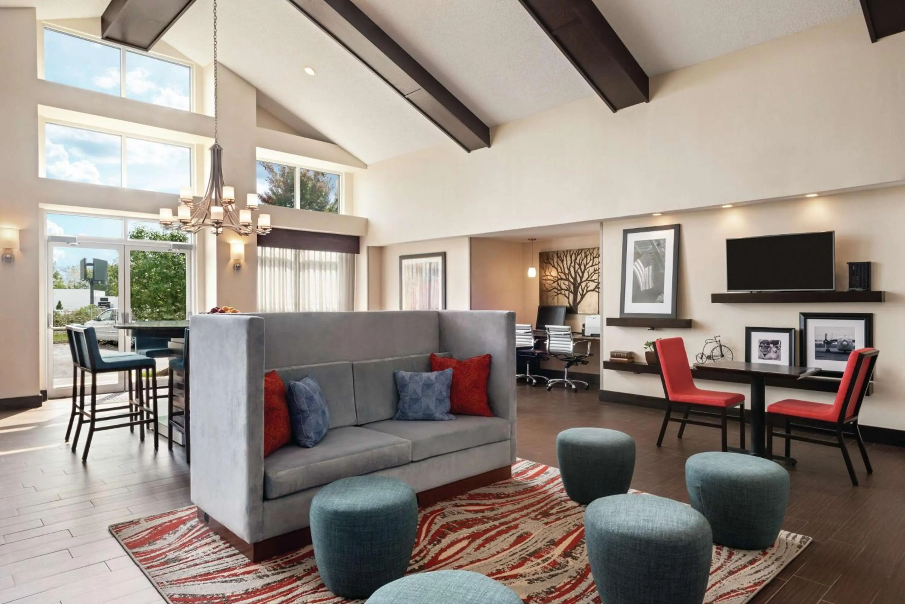 Lobby or reception in Hampton Inn & Suites Fort Wayne-North