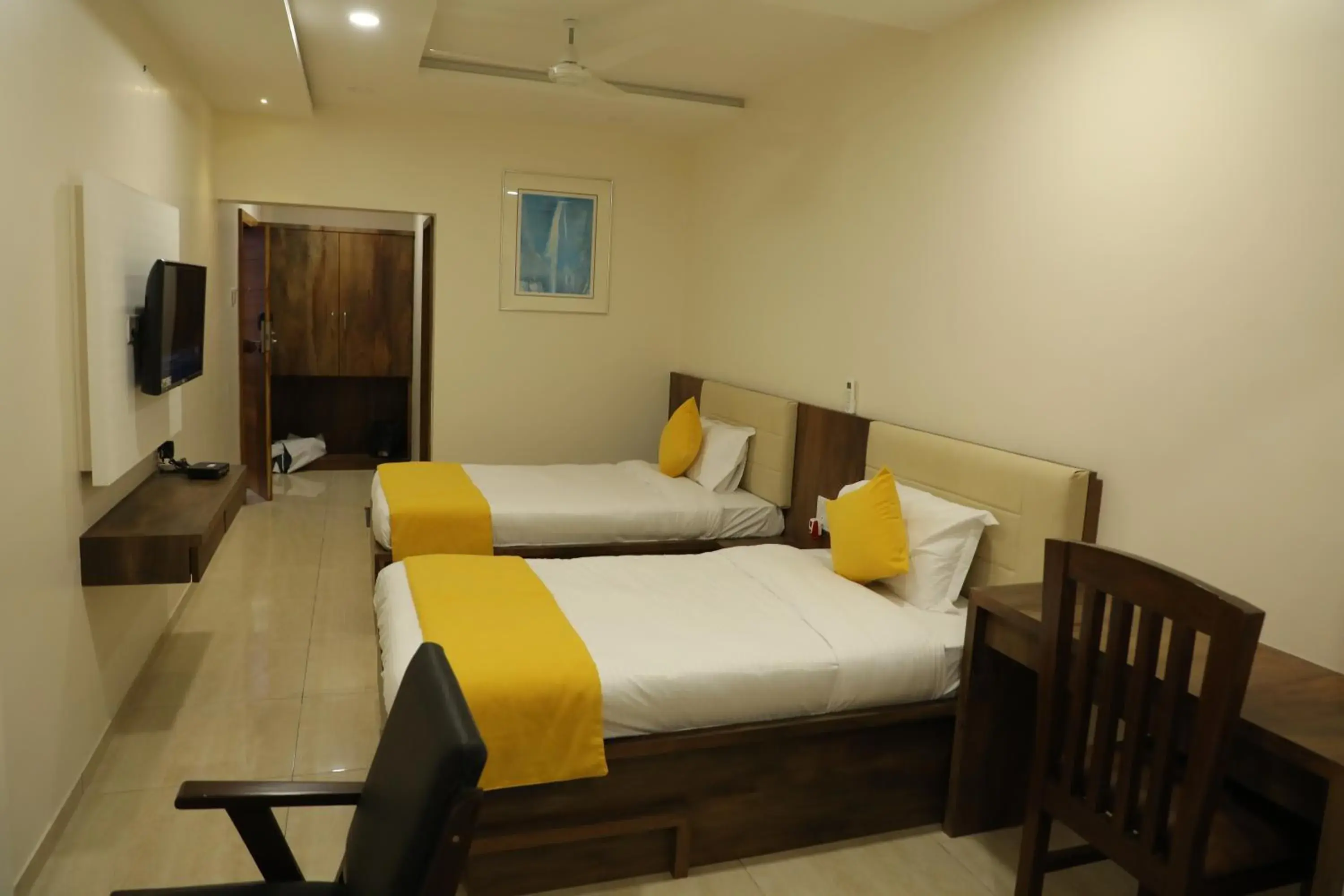 Standard Twin Room in Hotel Balaji Palace Standard Twin Room in Hotel Balaji Palace