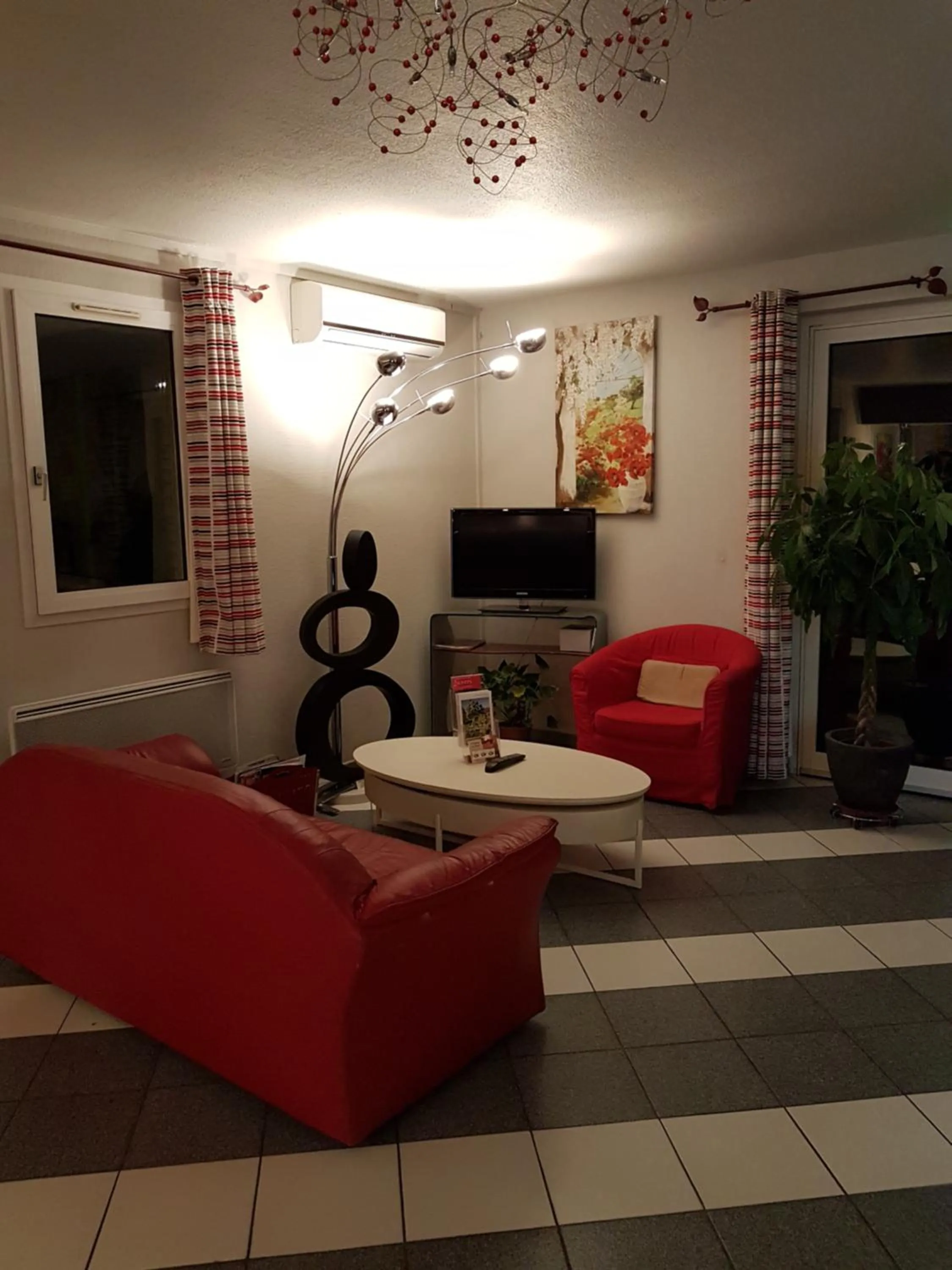 Lounge or bar in La Grange de Marie