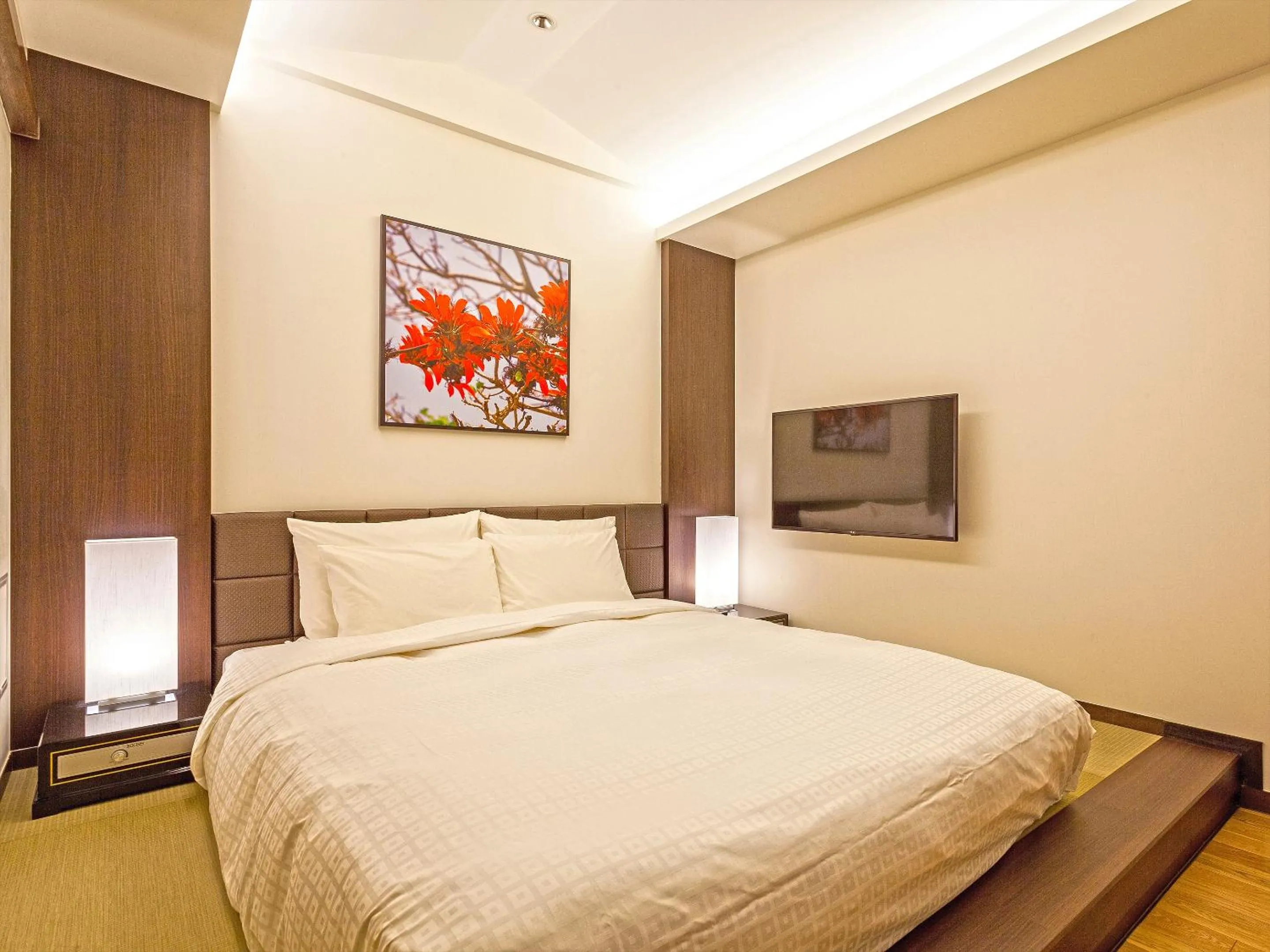 Bed in Okinawa EXES Naha