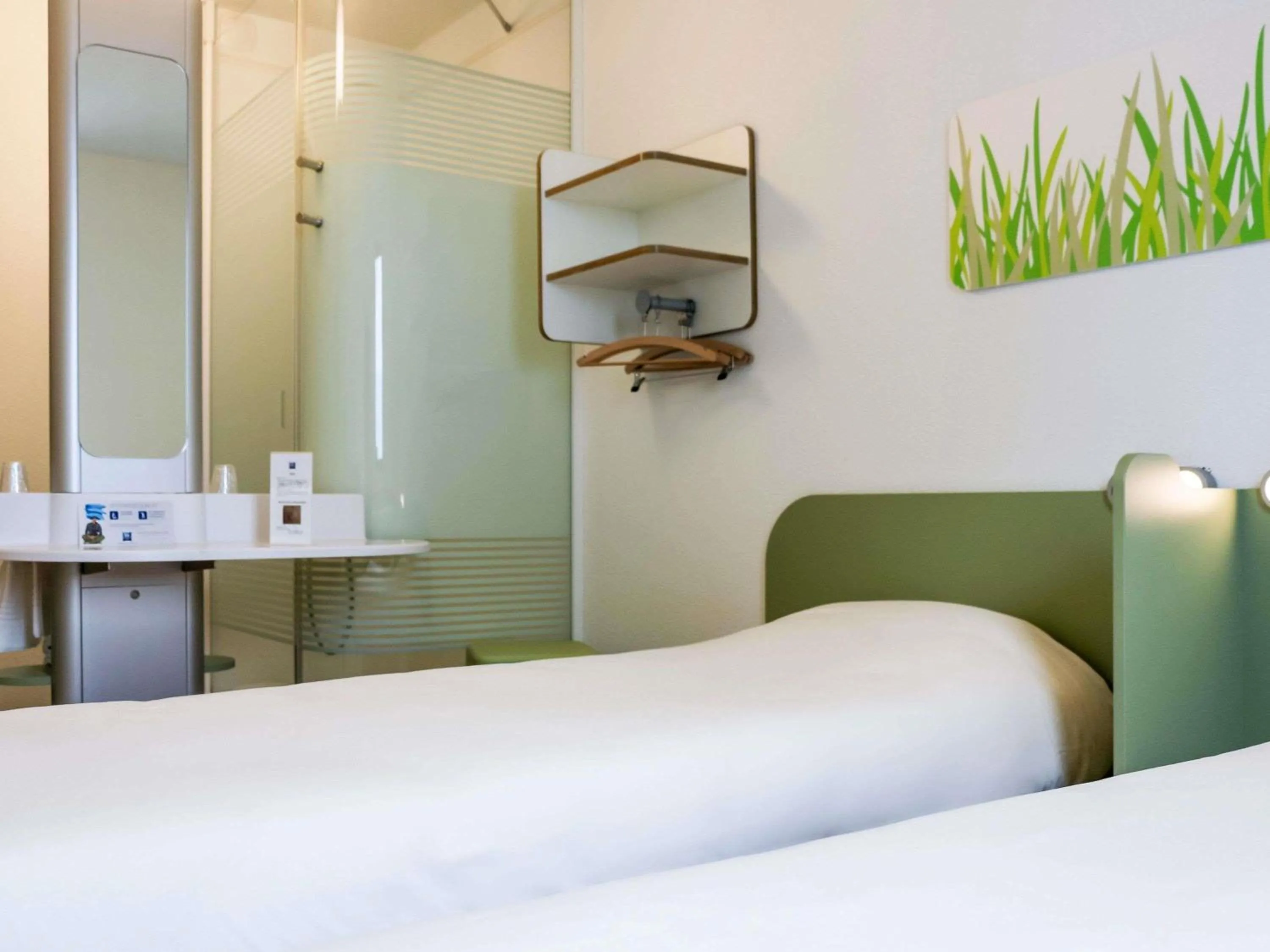 Bedroom, Bed in ibis budget Castelnaudary - A61