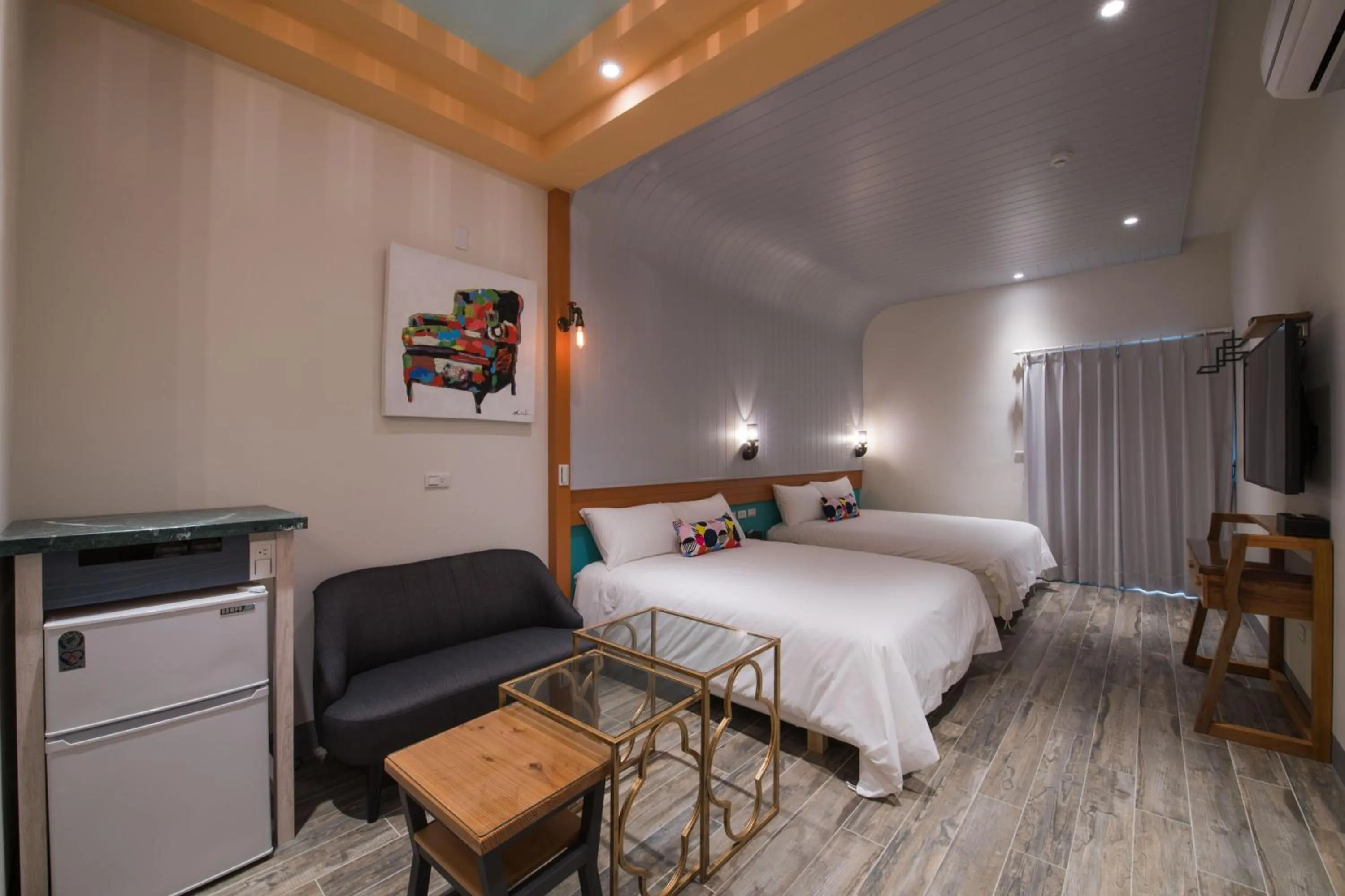 Photo of the whole room, Bed in Happy Wing Guesthouse