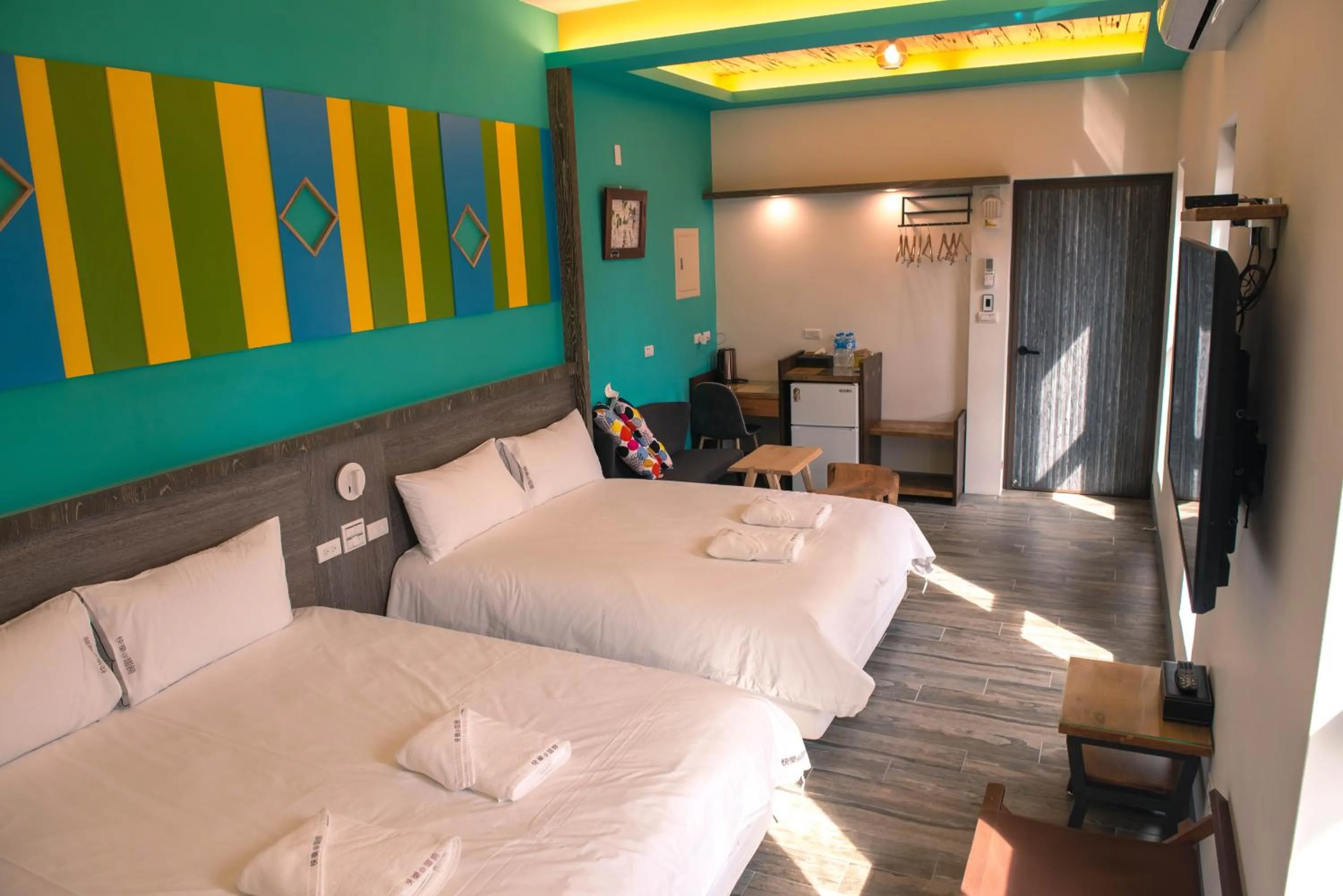 Photo of the whole room, Bed in Happy Wing Guesthouse