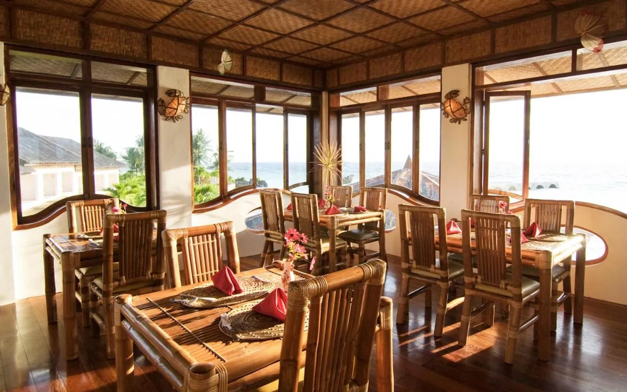 Restaurant/places to eat in Kasai Village Dive Resort