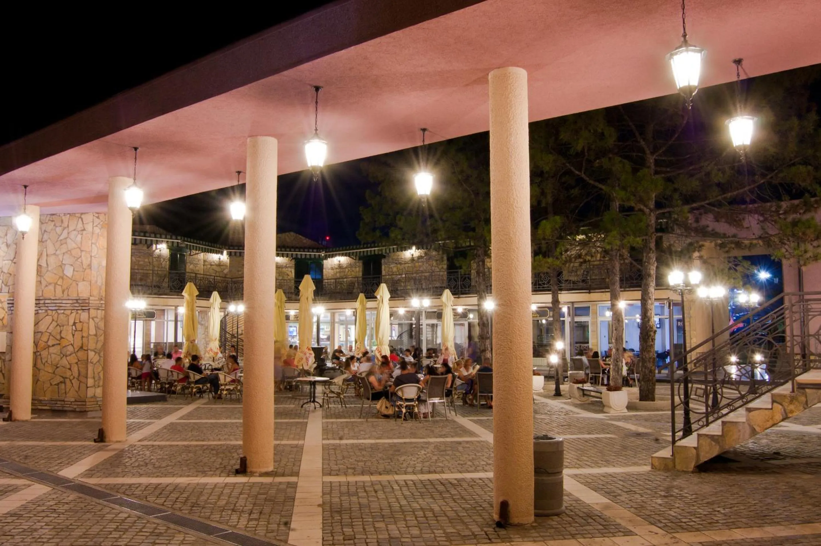 People in Hill Hotel Wellness & Spa