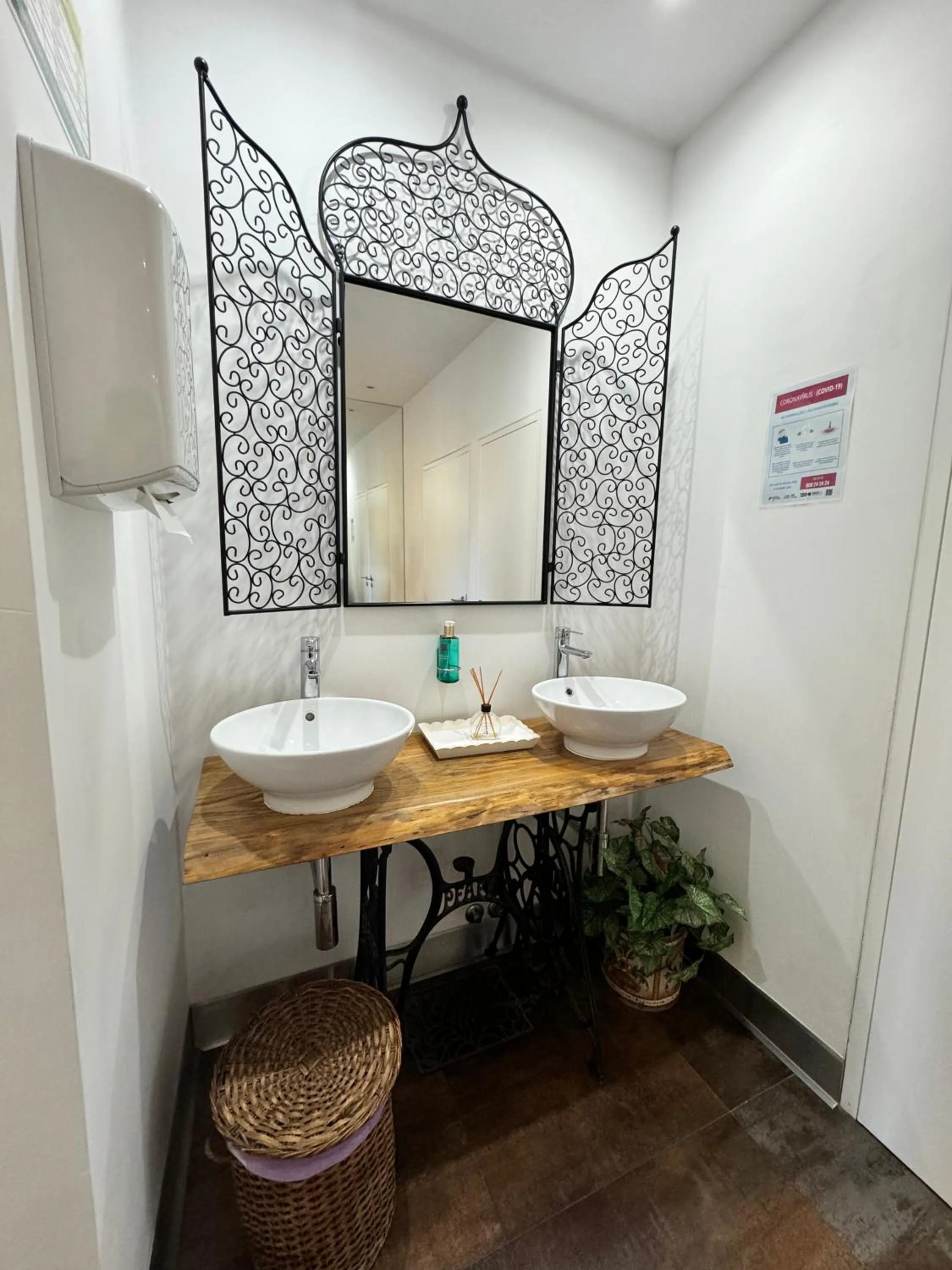 Bathroom in Aldeamento Turístico do Camarido, Nature & Beach Resort