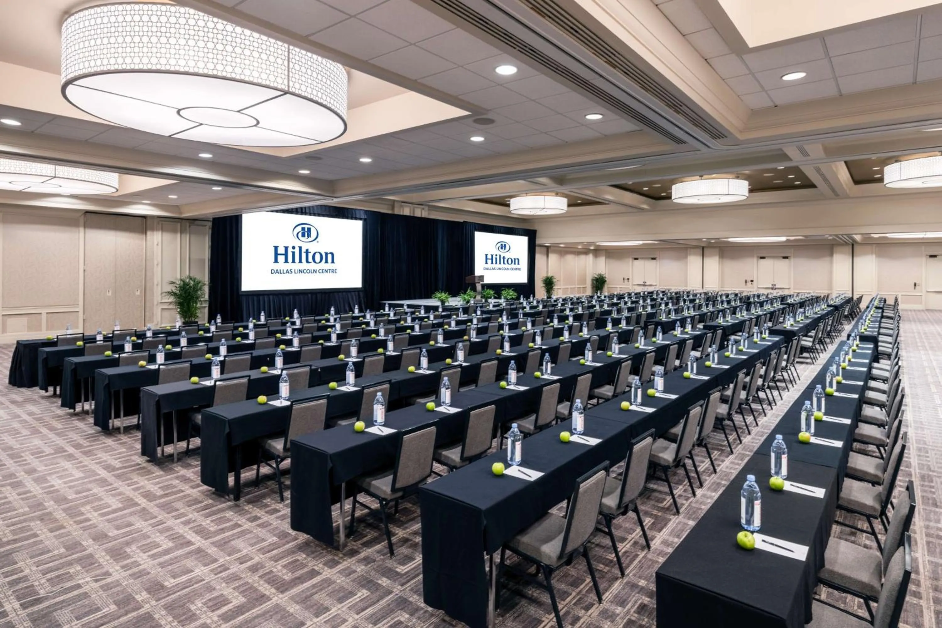 Meeting/conference room in Hilton Dallas Lincoln Centre by the Galleria