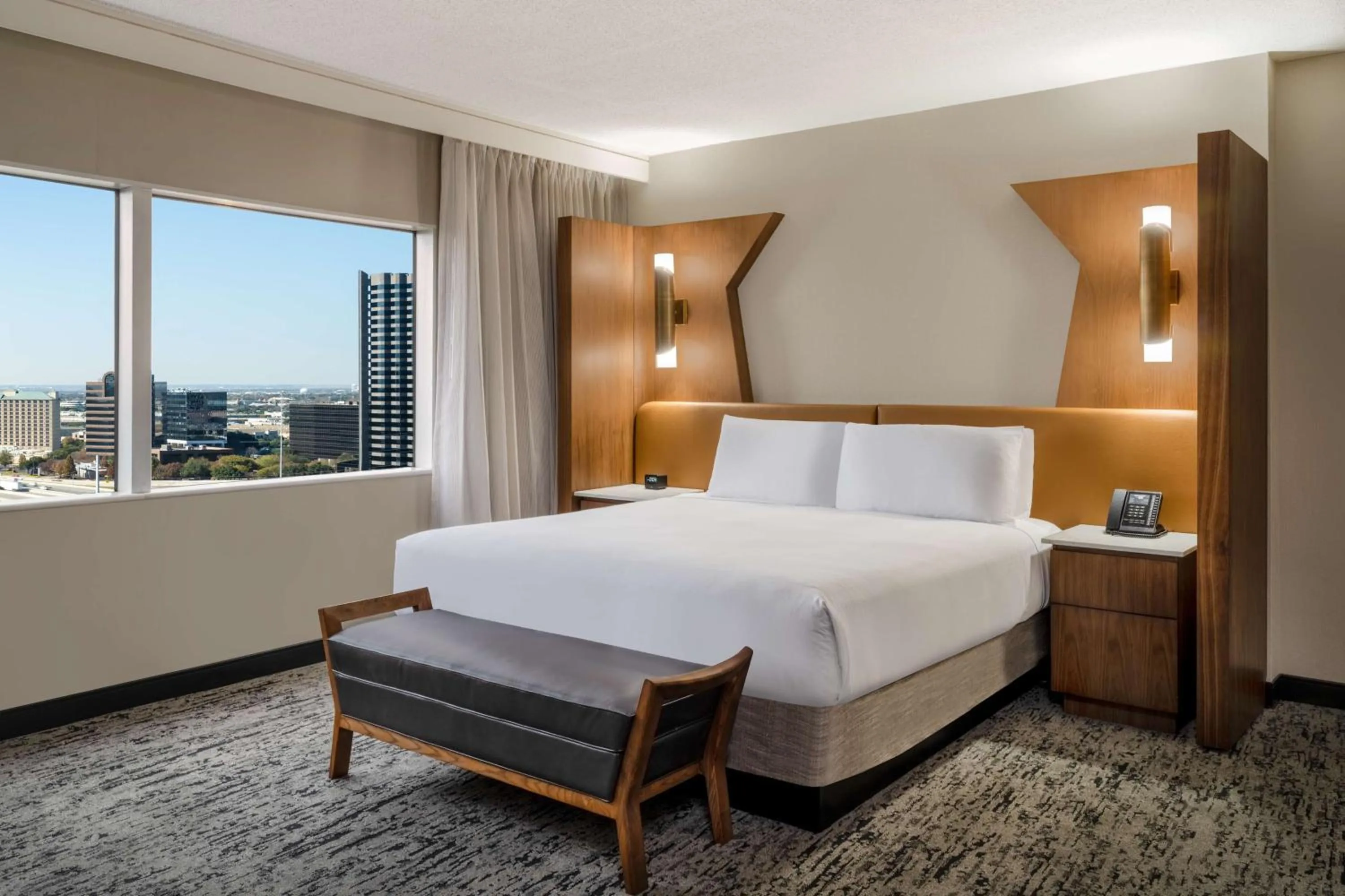 Bed in Hilton Dallas Lincoln Centre by the Galleria