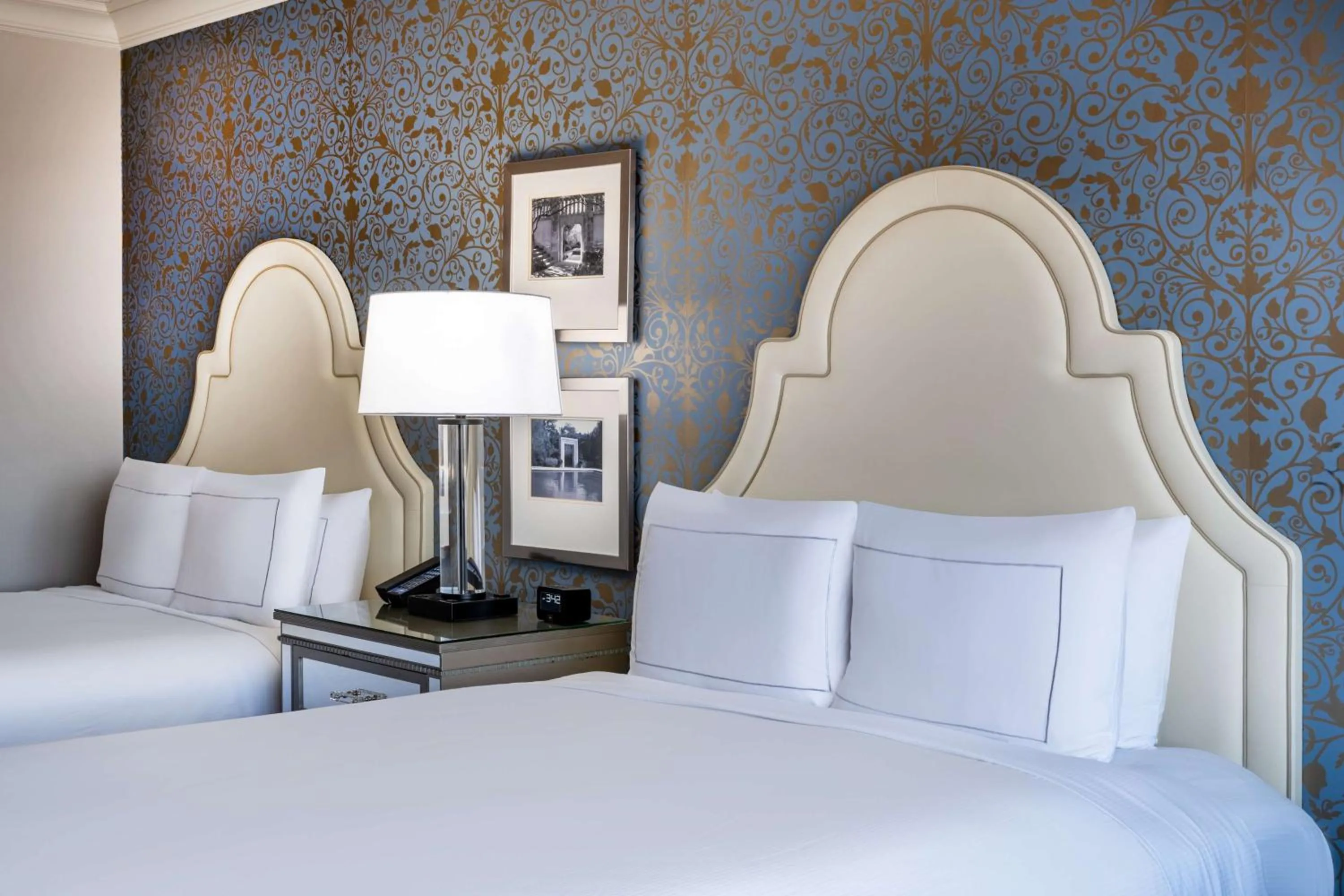 Bed in Hilton Dallas Lincoln Centre by the Galleria