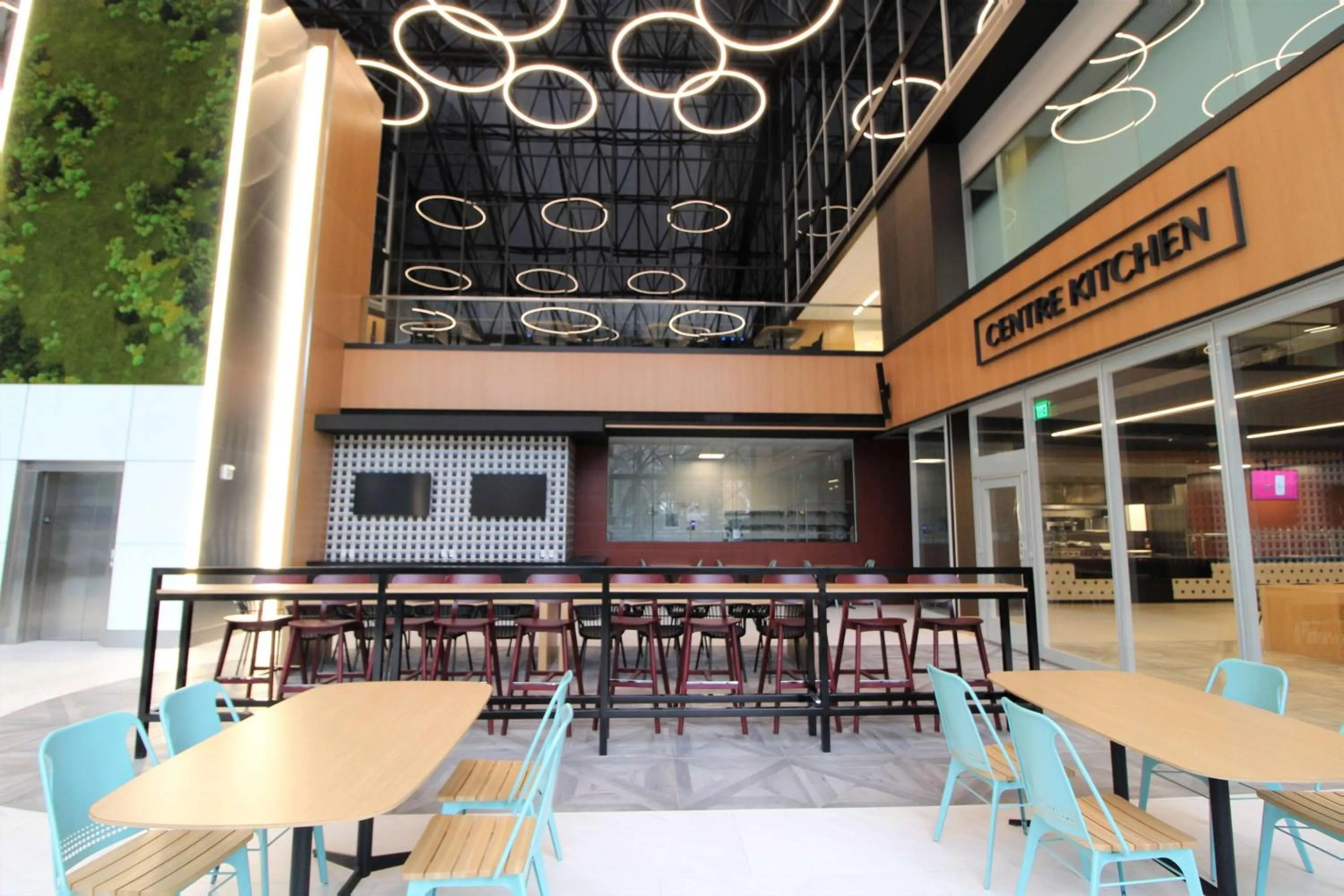 Restaurant/places to eat in Hilton Dallas Lincoln Centre by the Galleria