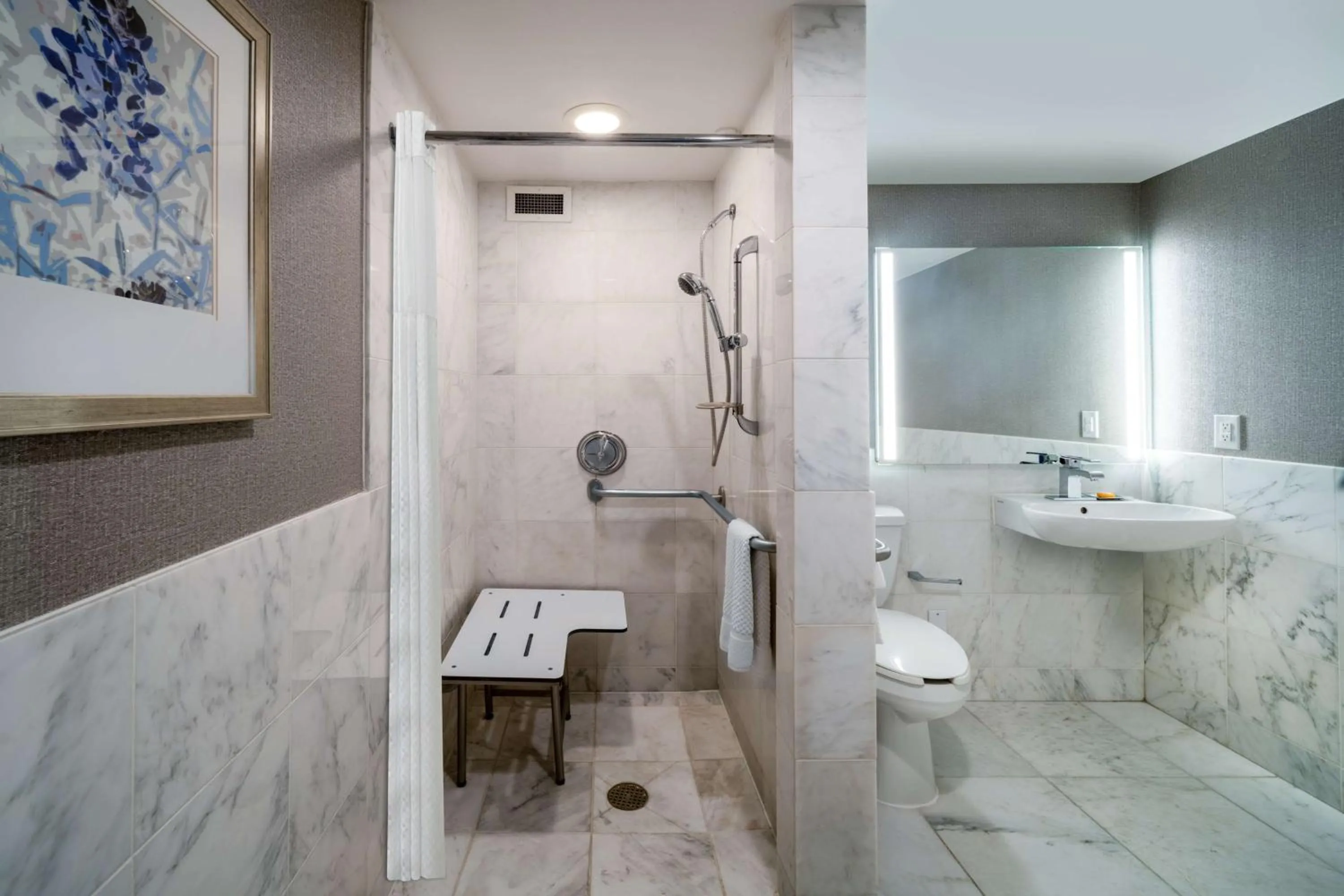 Bathroom in Hilton Dallas Lincoln Centre by the Galleria