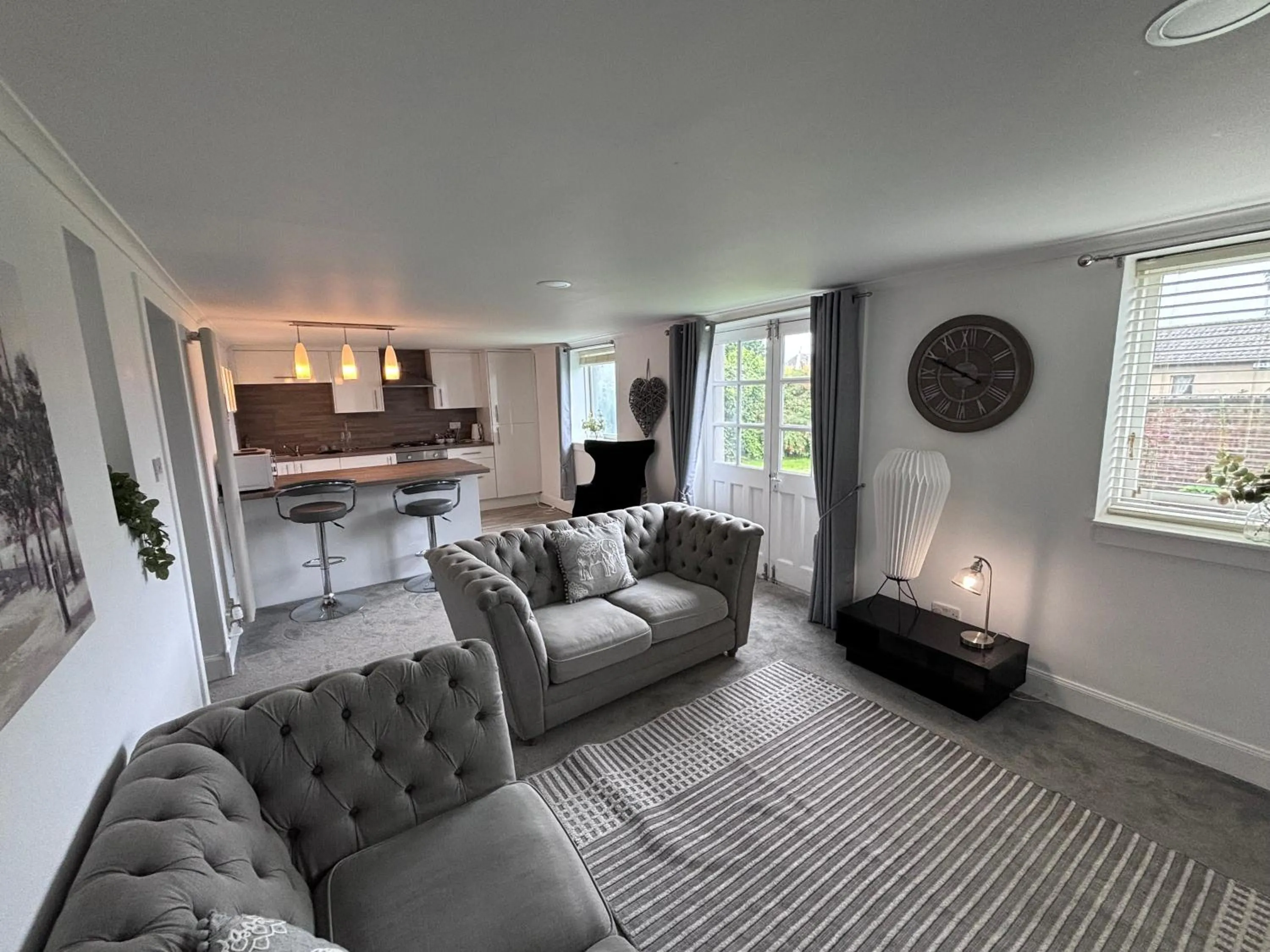 Living room in Richmond Park Hotel