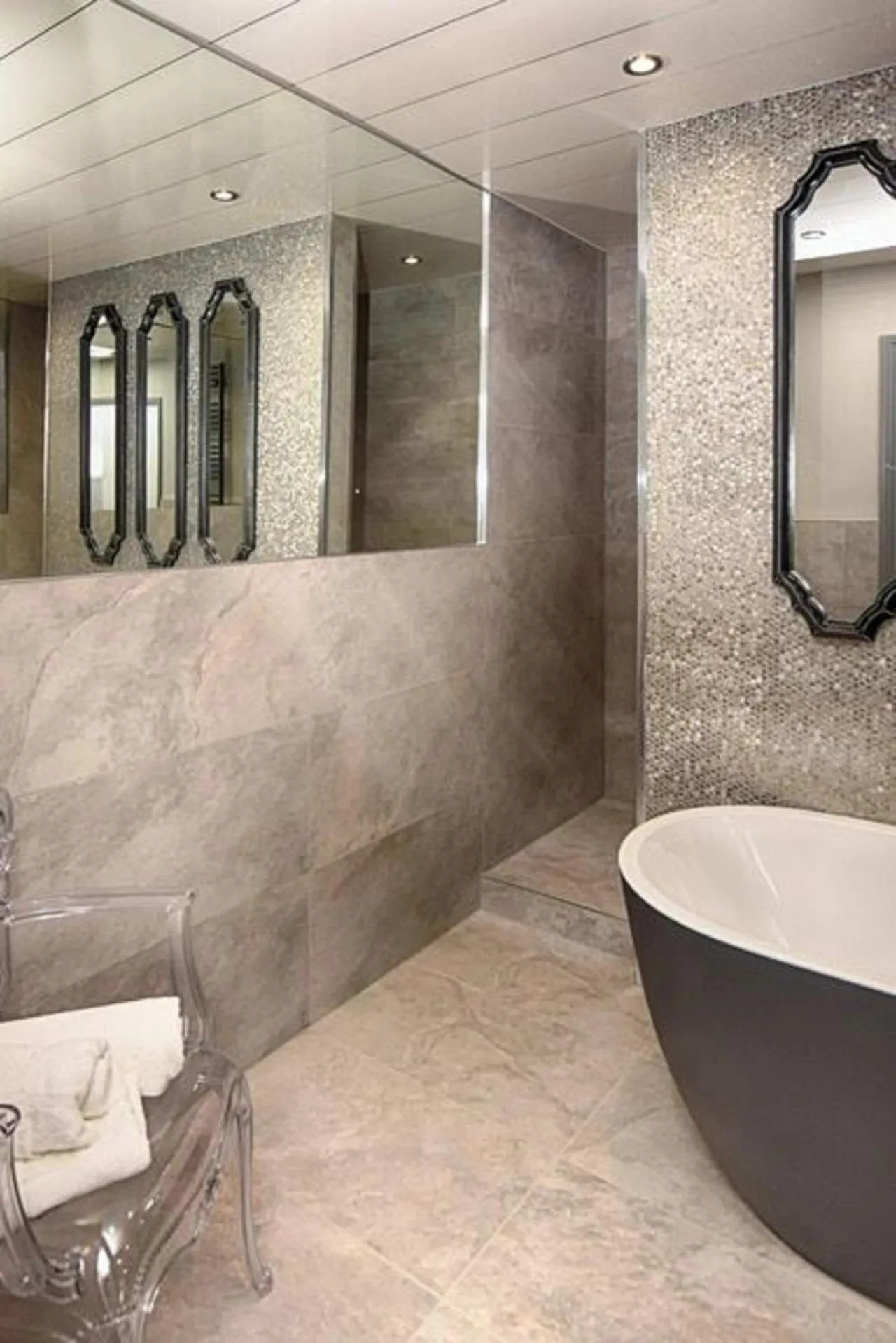 Bathroom in Richmond Park Hotel