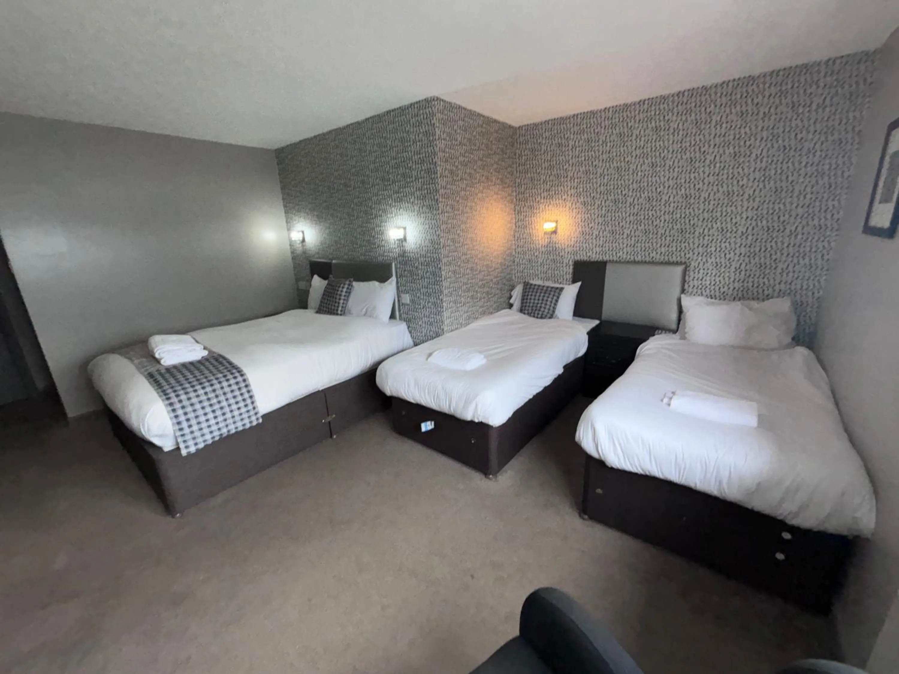 Bedroom, Bed in Richmond Park Hotel