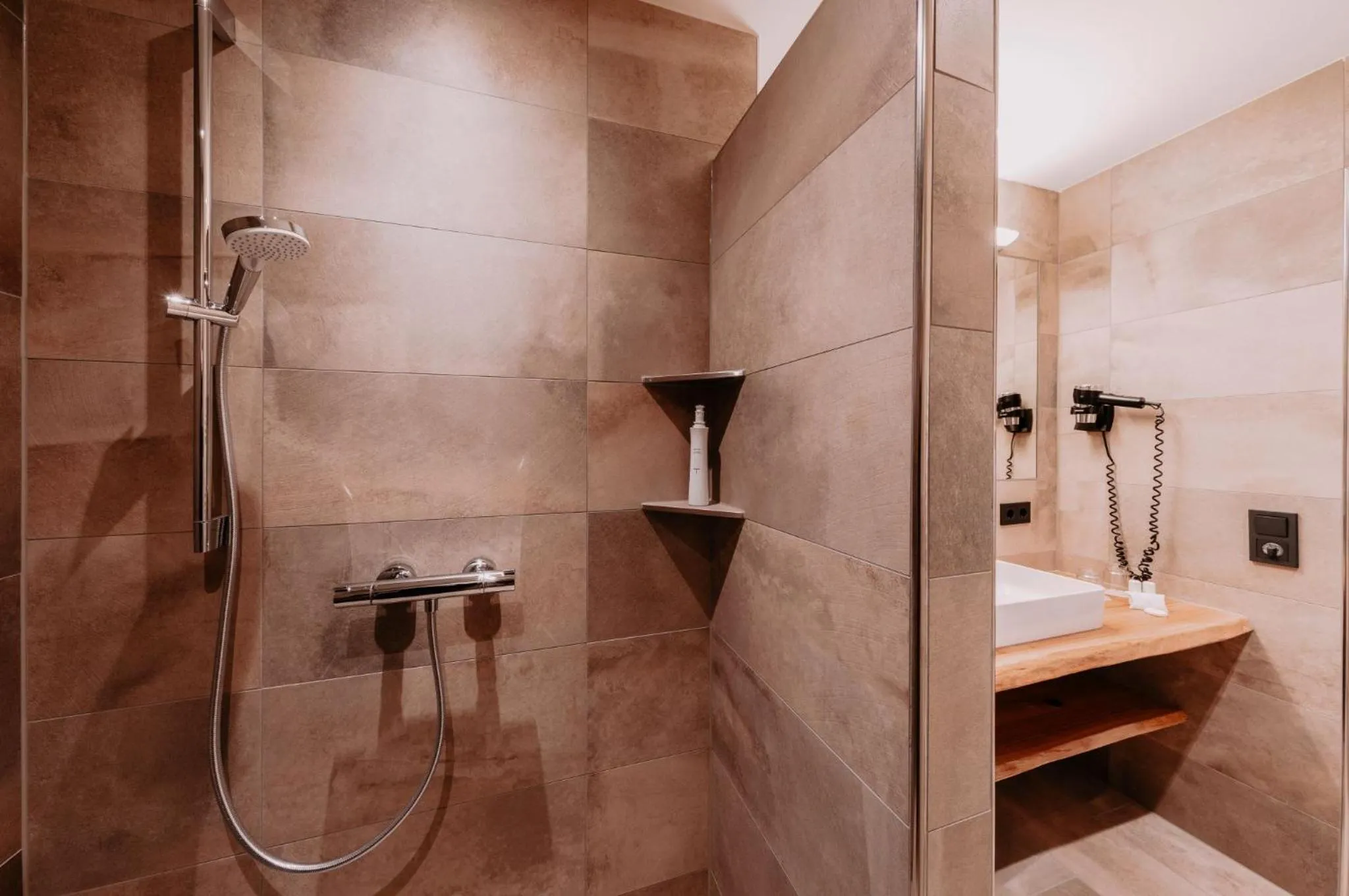 Bathroom in Hotel Schröckerhof