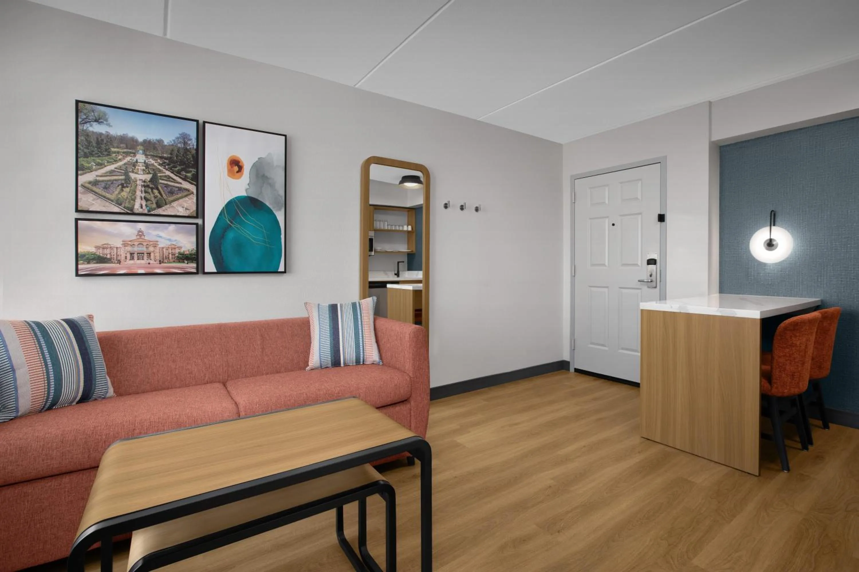 Living room in Homewood Suites by Hilton Ft. Worth-North at Fossil Creek