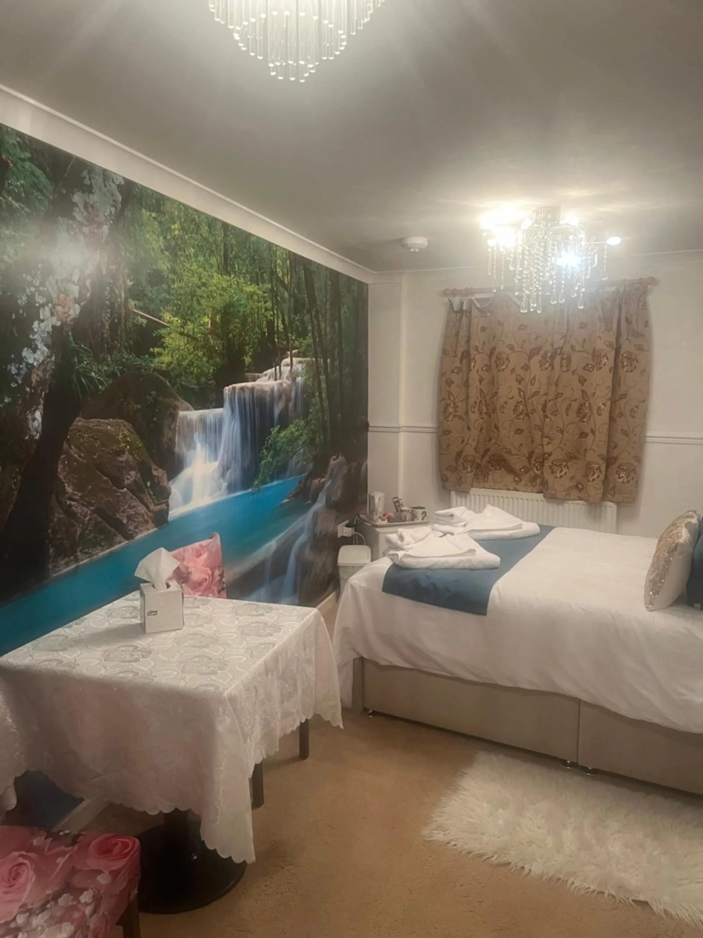 Bed in Jasmine House