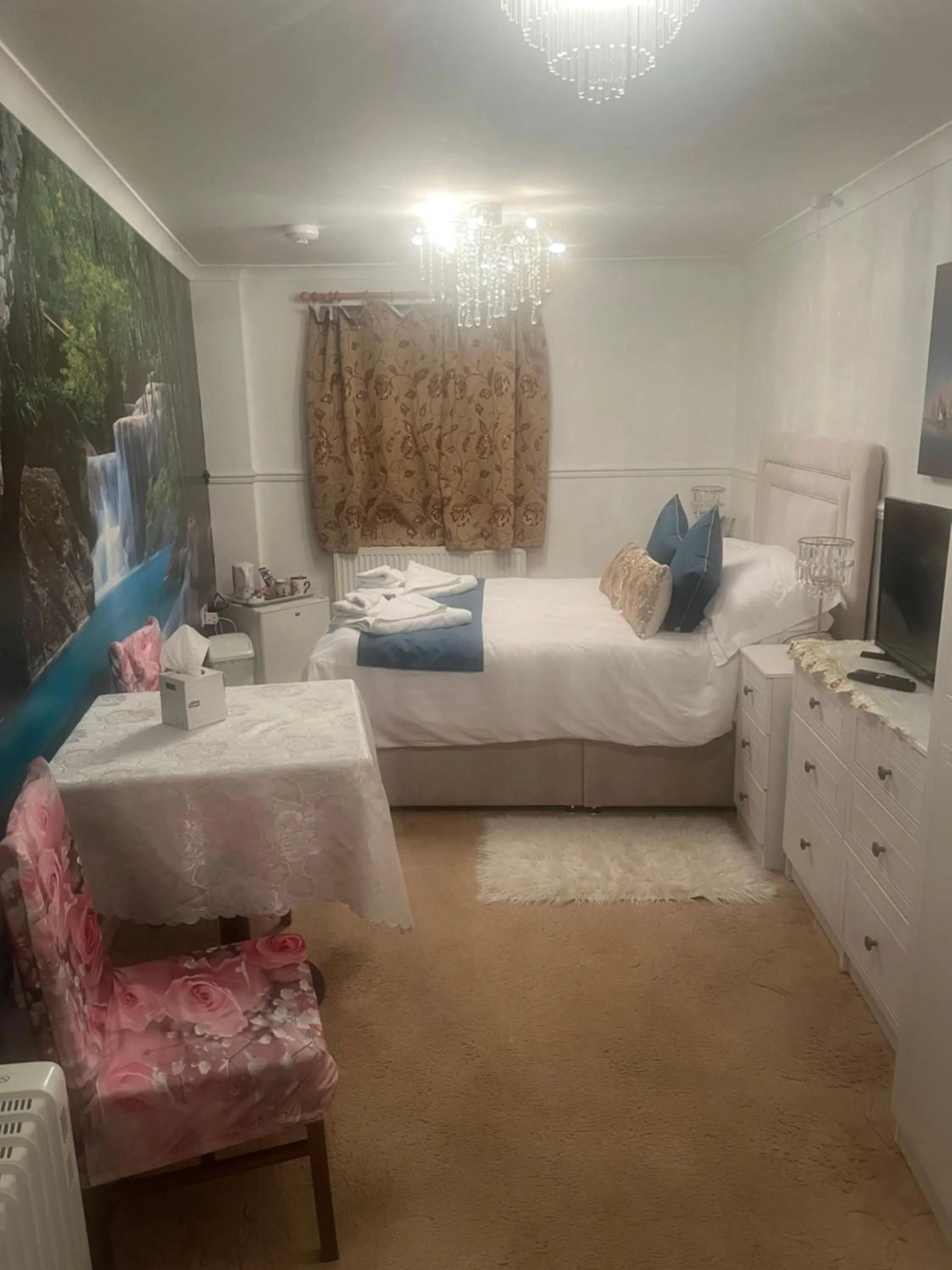 Bed in Jasmine House