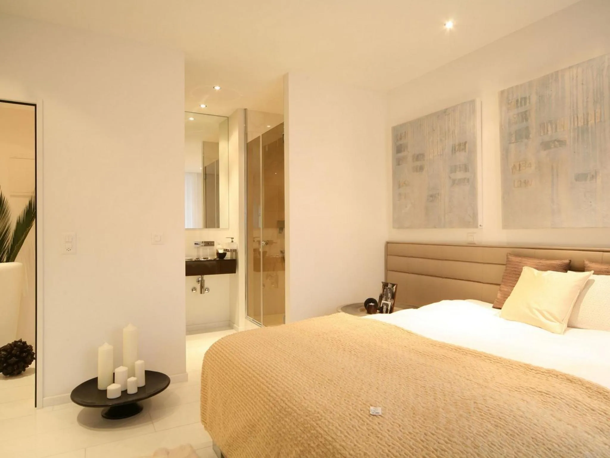 Bedroom, Bed in VISIONAPARTMENTS Gerechtigkeitsgasse - contactless check-in