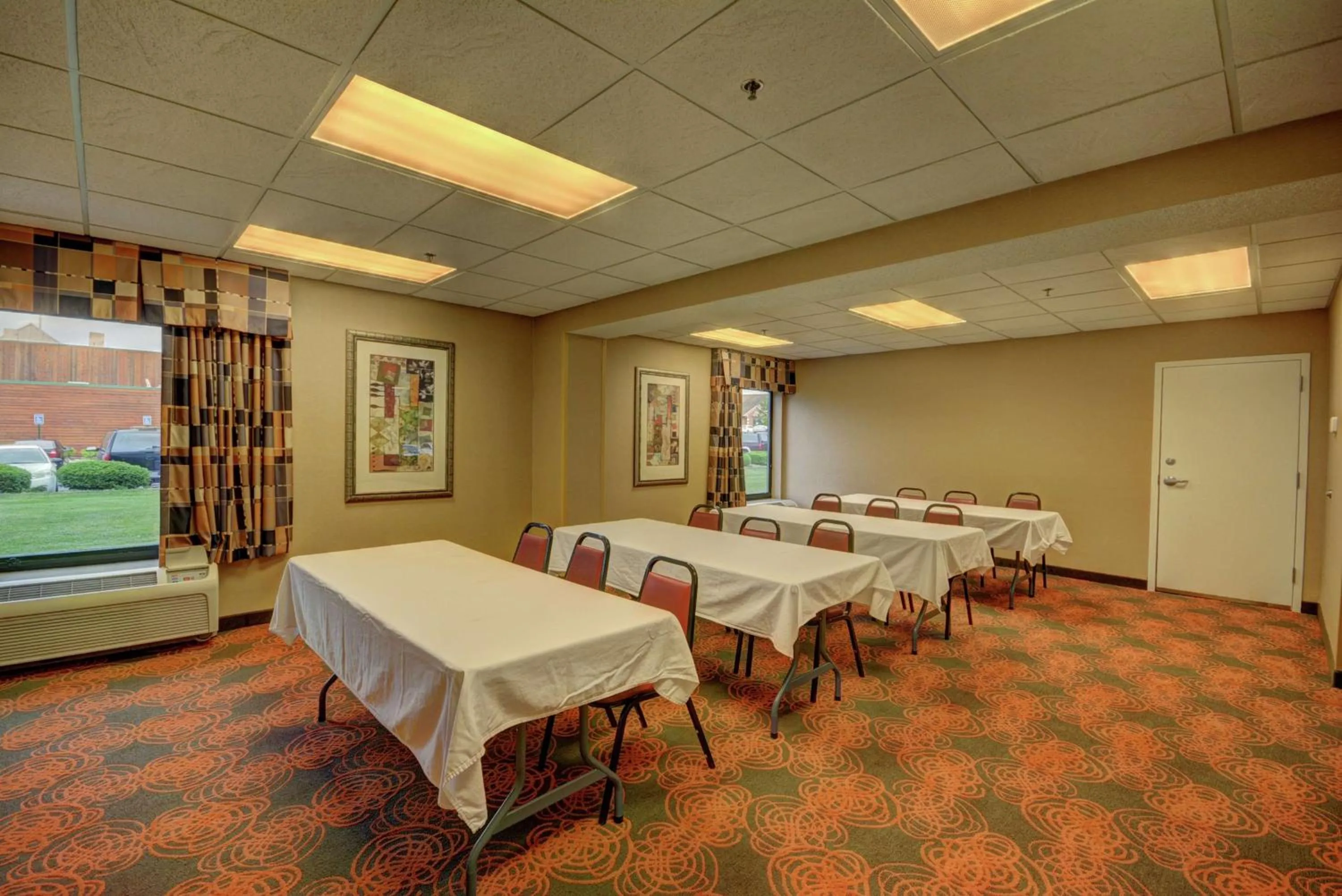 Meeting/conference room in Hampton Inn by Hilton Indianapolis-South