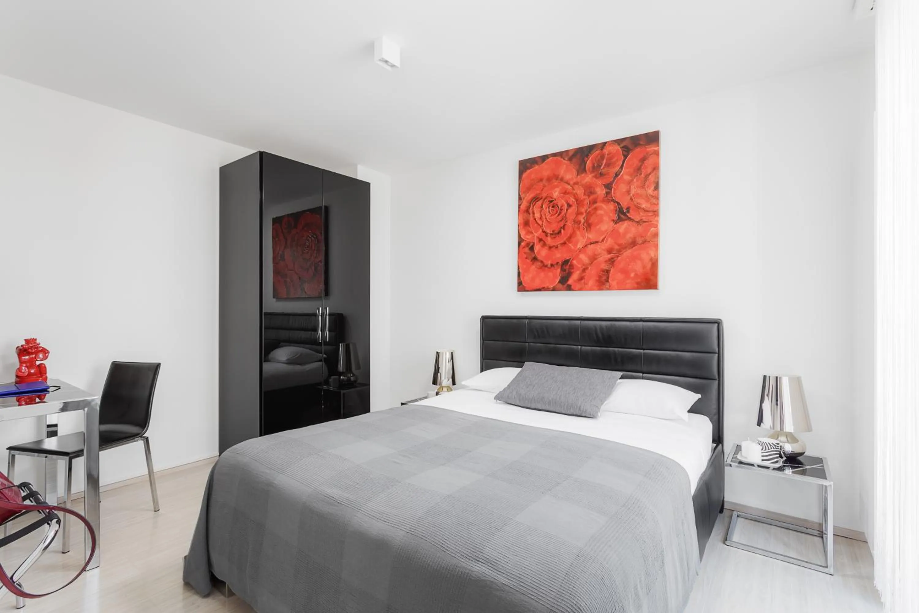 Bed in VISIONAPARTMENTS Cramerstrasse 2-6 - contactless check-in