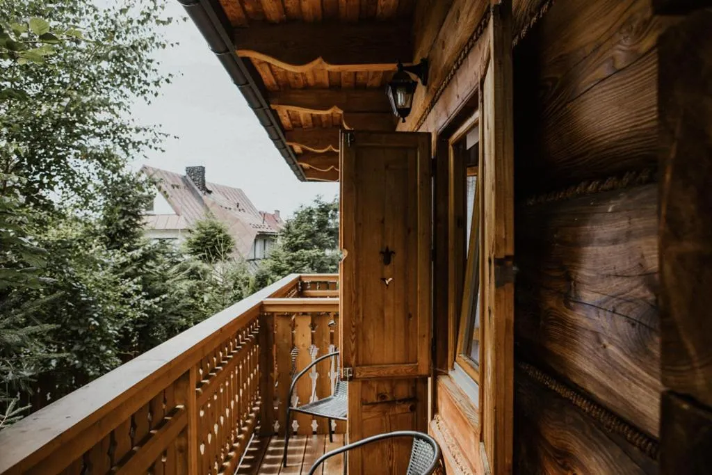 Property building in Willa Malinowa