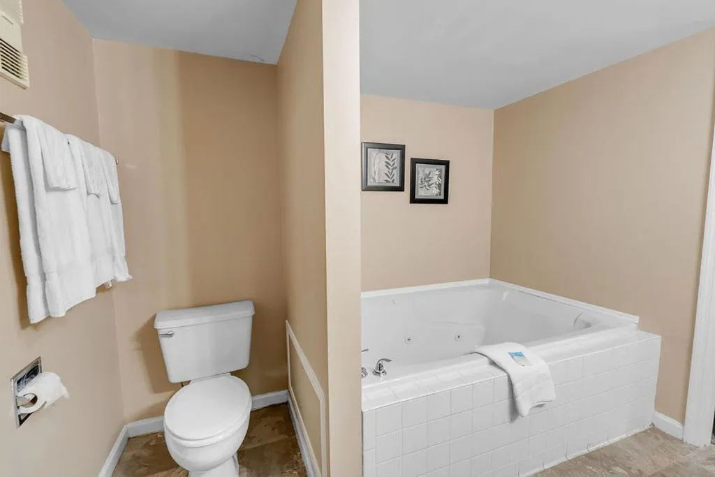 Bath, Bed in Park Place Condos