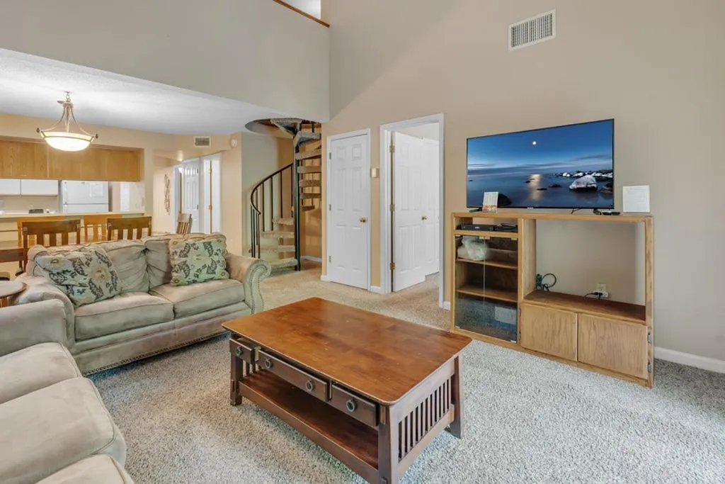 Property building in Park Place Condos