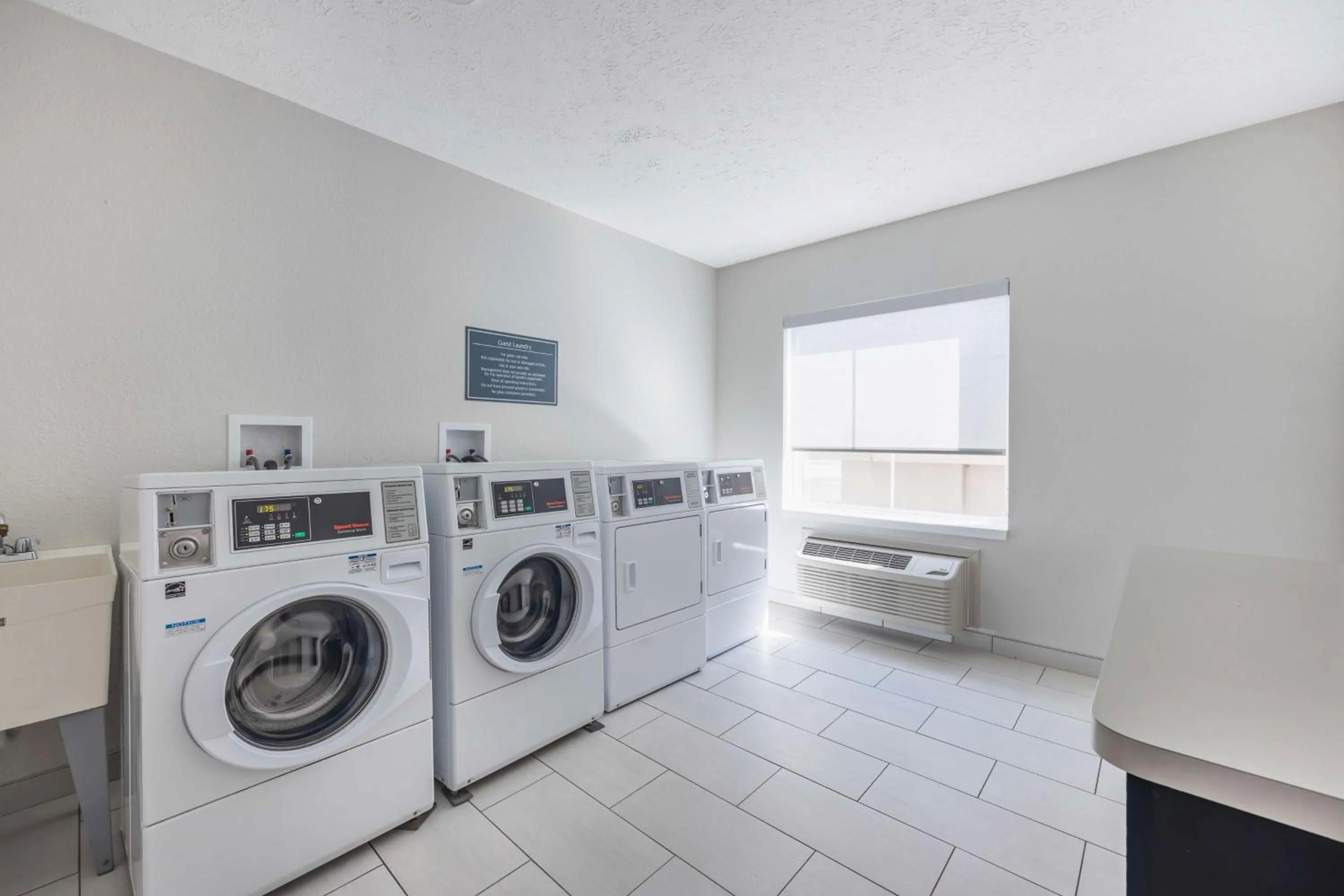 Property building in Best Western Plus Owensboro