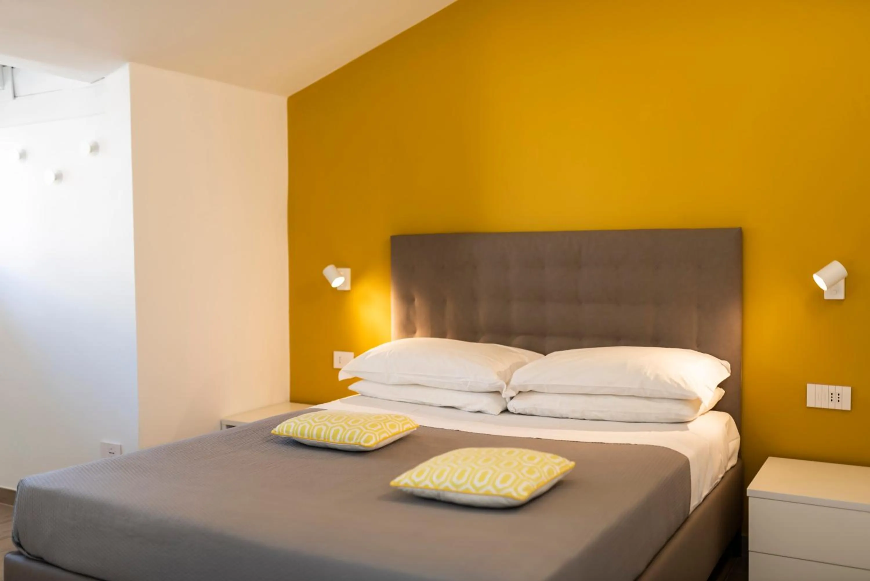 Bedroom, Bed in Aromi Piccolo Hotel