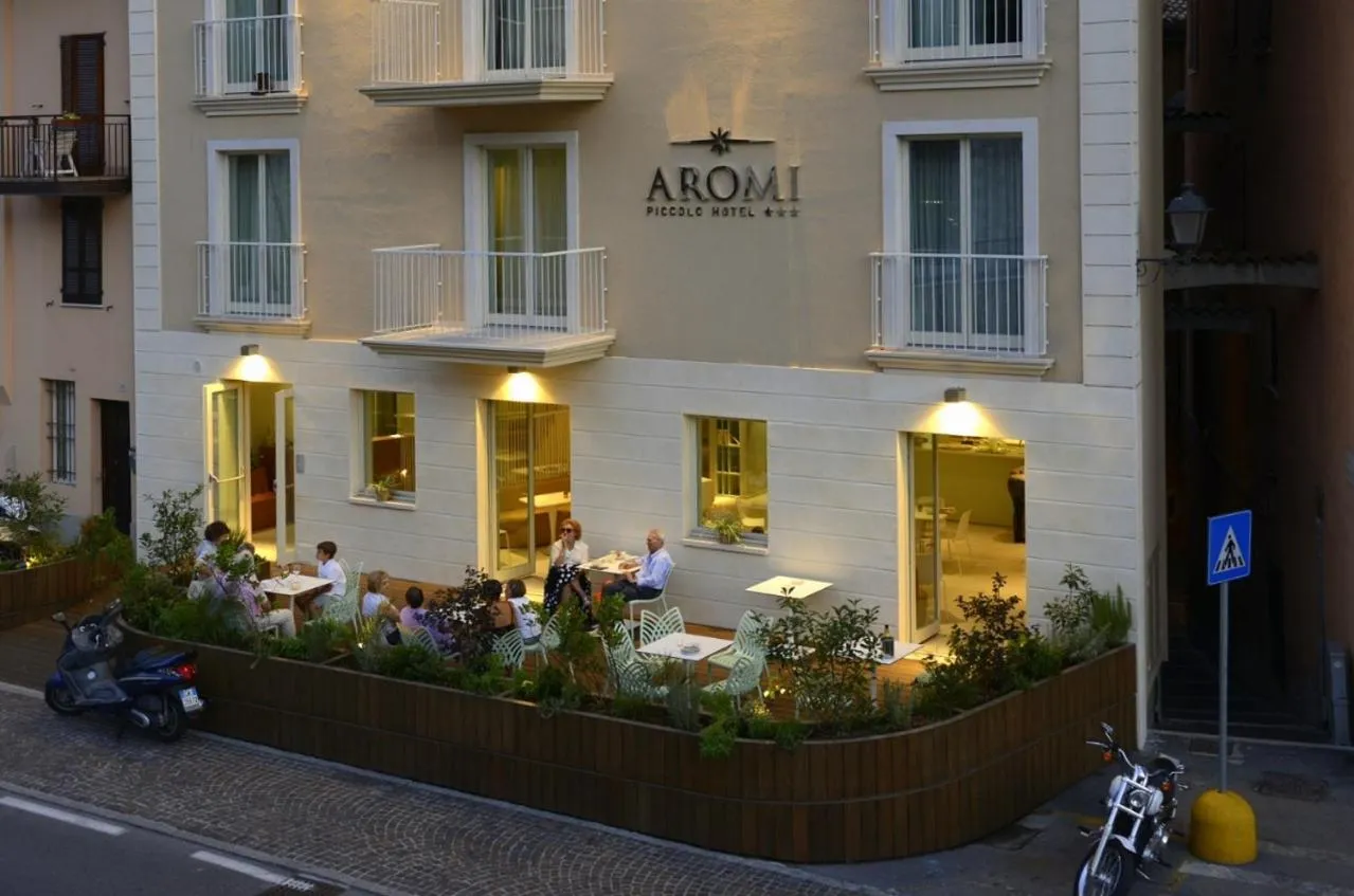 Facade/entrance in Aromi Piccolo Hotel