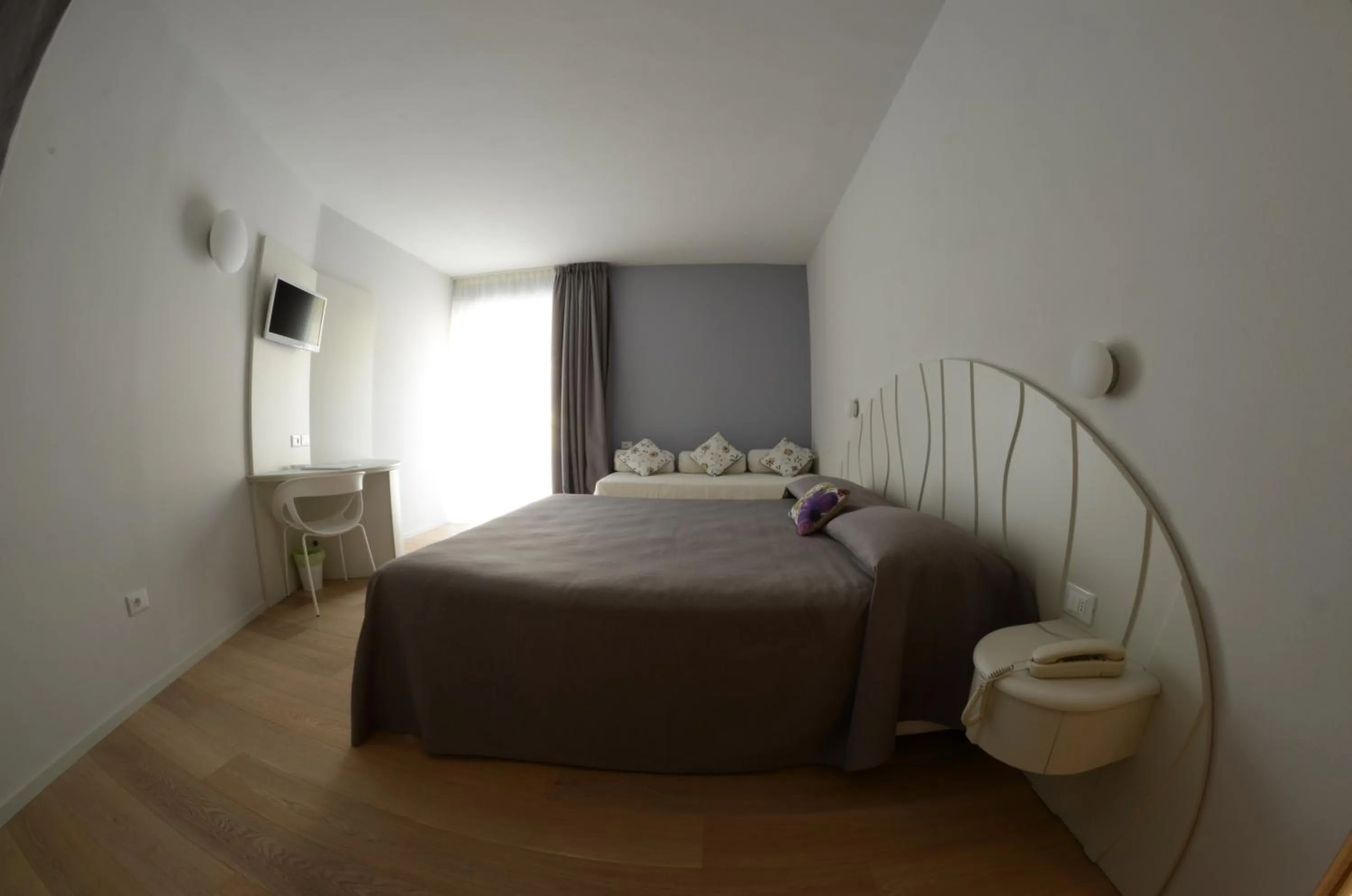 Bedroom, Bed in Aromi Piccolo Hotel