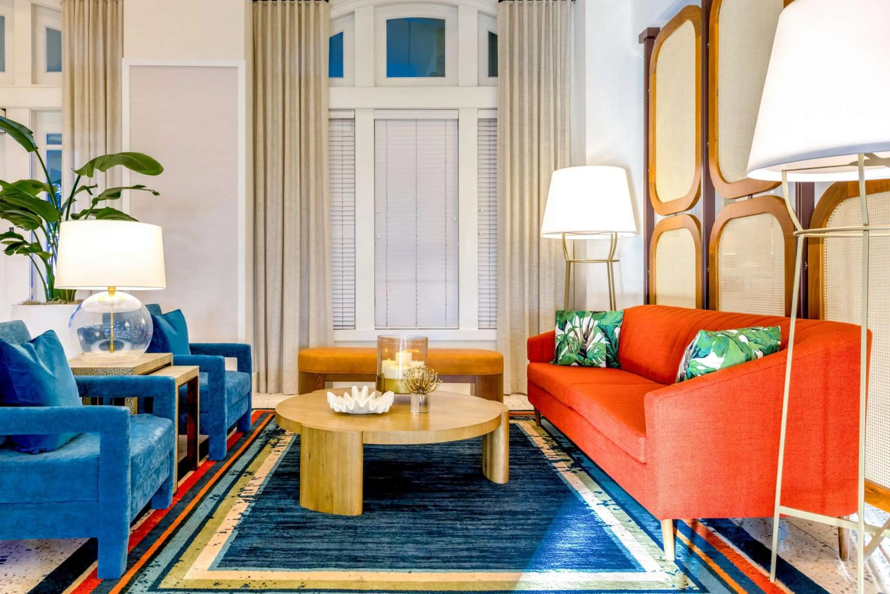 Lobby or reception in Embassy Suites by Hilton Deerfield Beach Resort & Spa