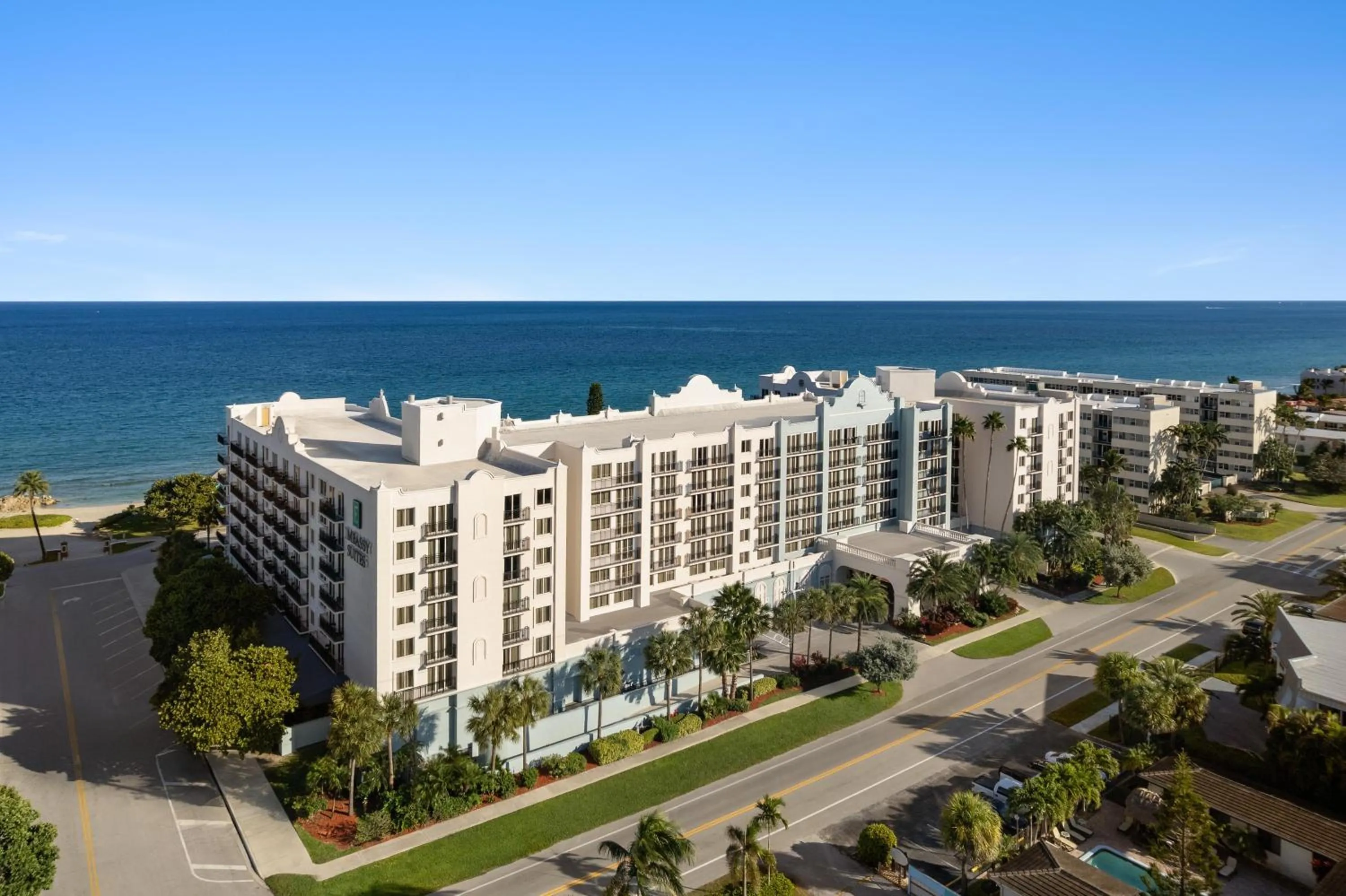 Property building in Embassy Suites by Hilton Deerfield Beach Resort & Spa