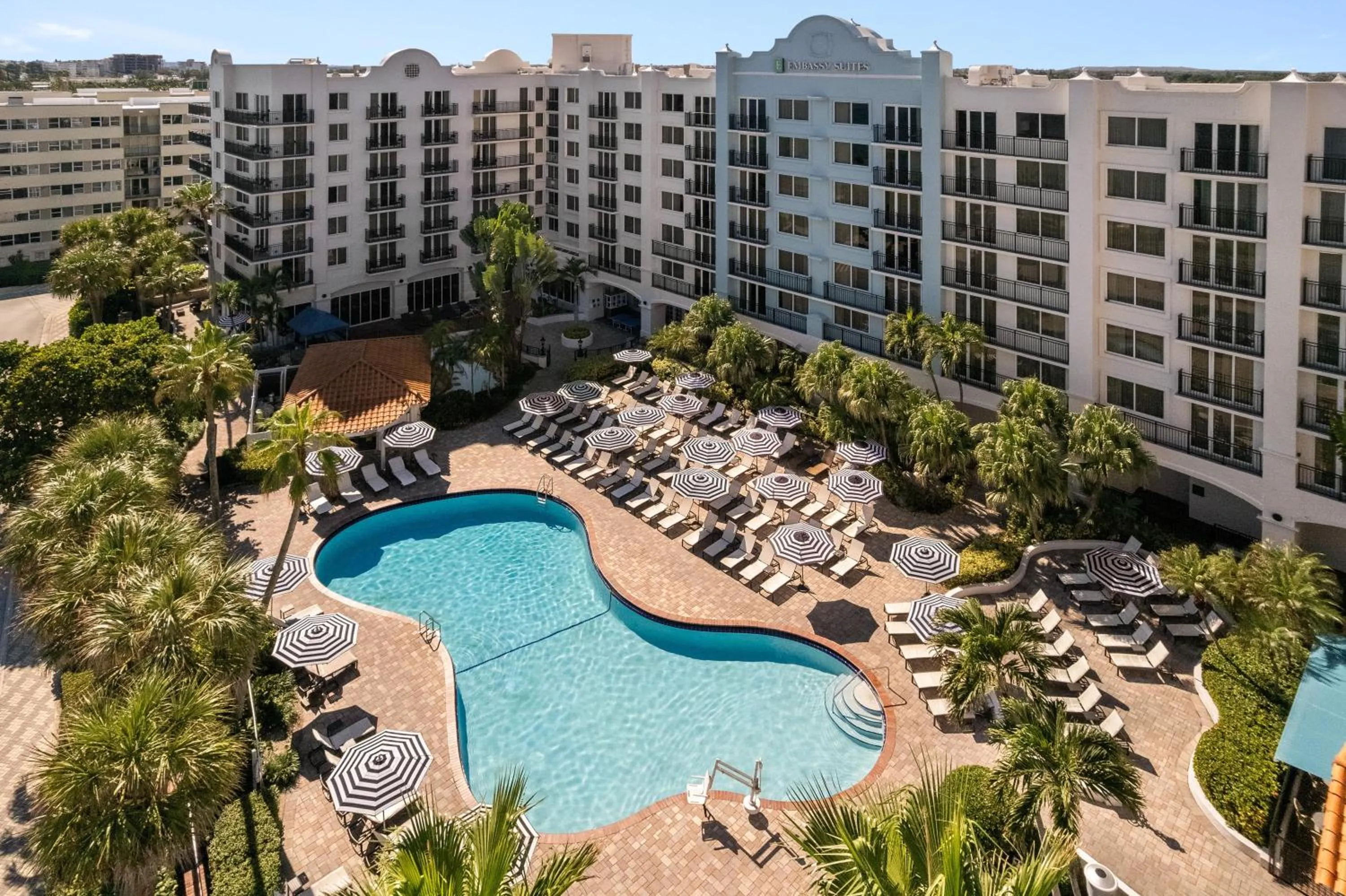 Pool view in Embassy Suites by Hilton Deerfield Beach Resort & Spa