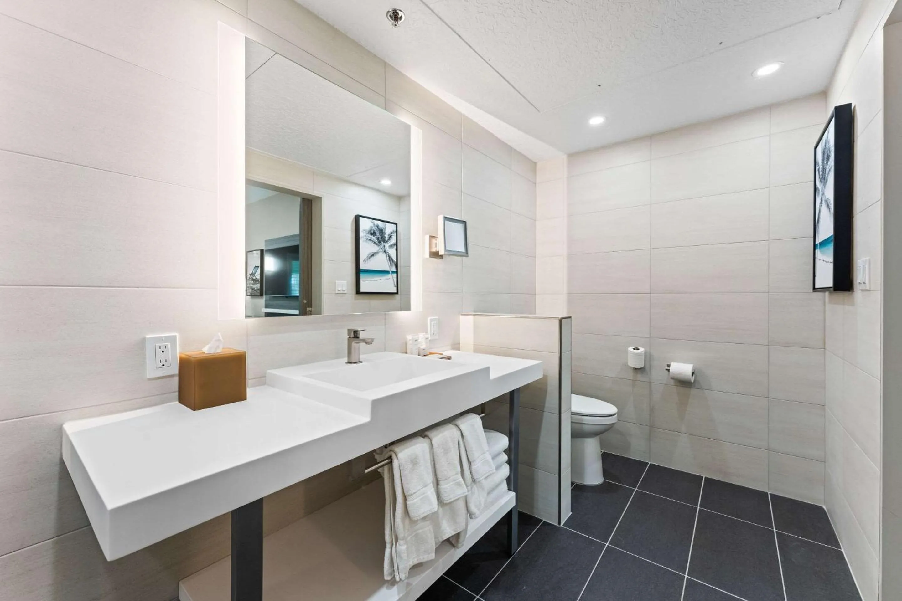 Bedroom in Radisson Resort at the Port