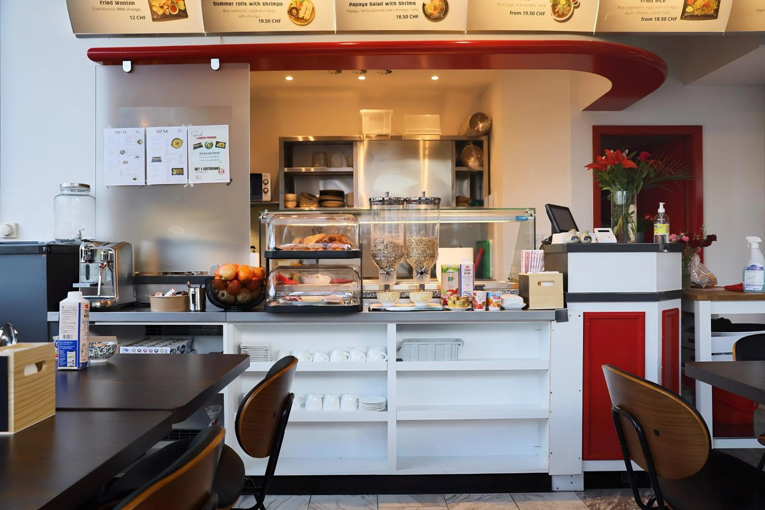 Restaurant/places to eat in VISIONAPARTMENTS Militärstrasse - contactless check-in