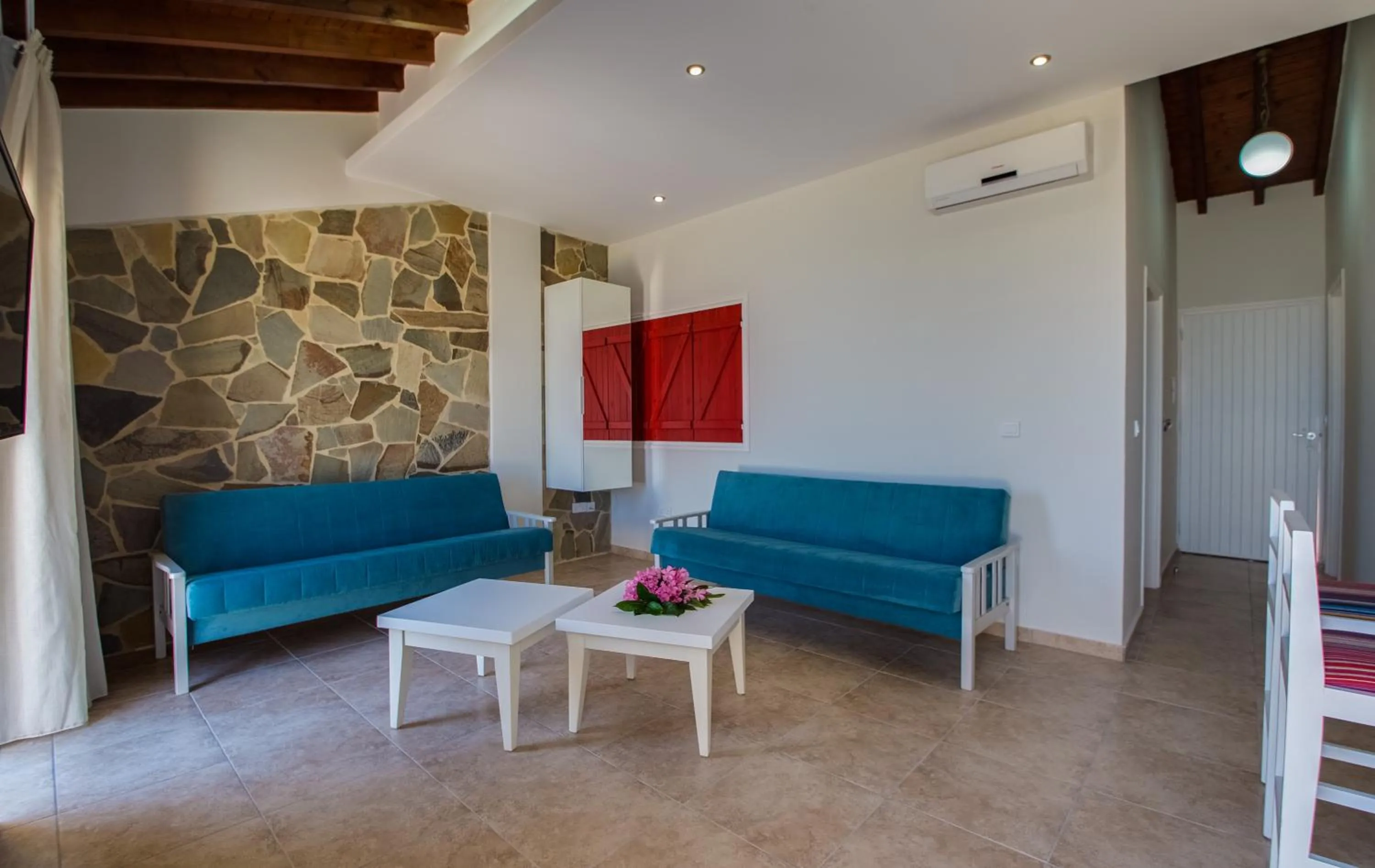 Living room in MyroAndrou Beach Hotel Apartments