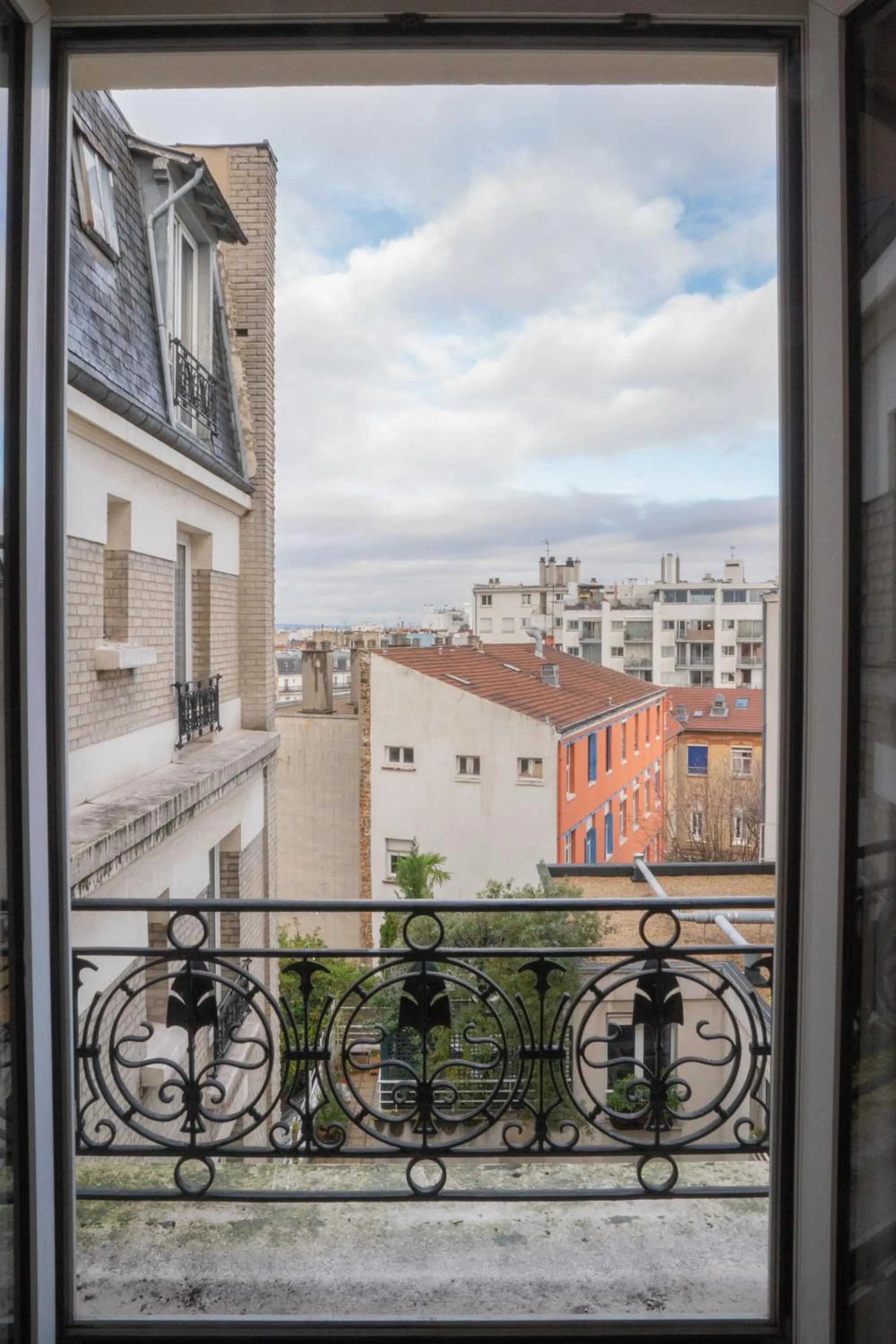 View (from property/room) in Hotel de Flore - Montmartre