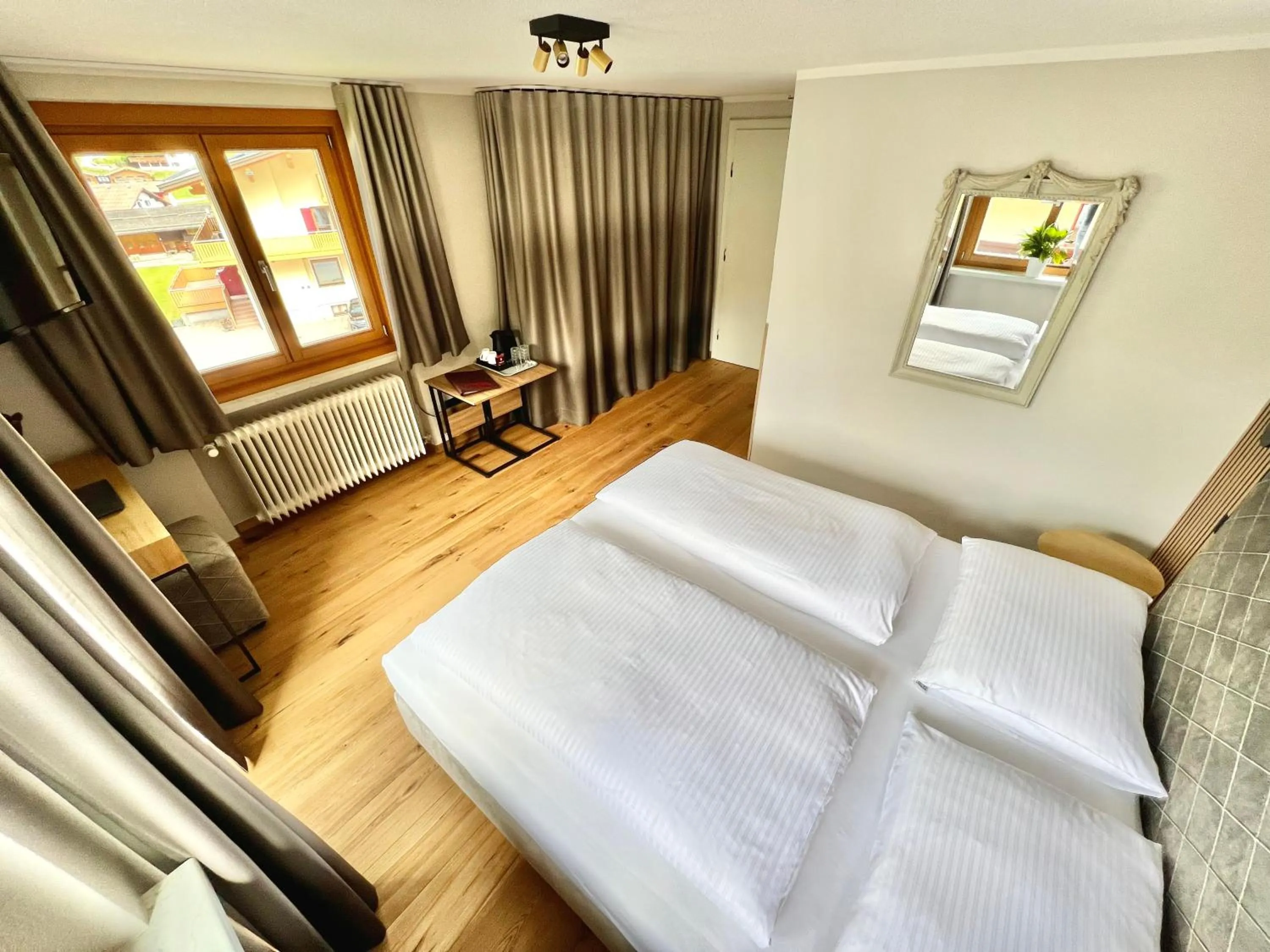 Bed in Haus Schrofenstein