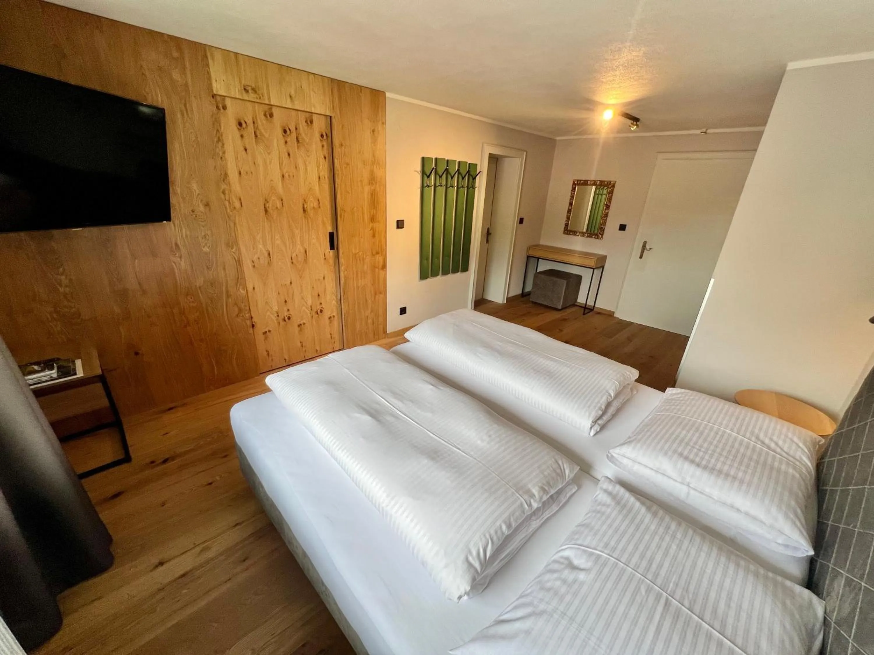 Photo of the whole room, Bed in Haus Schrofenstein