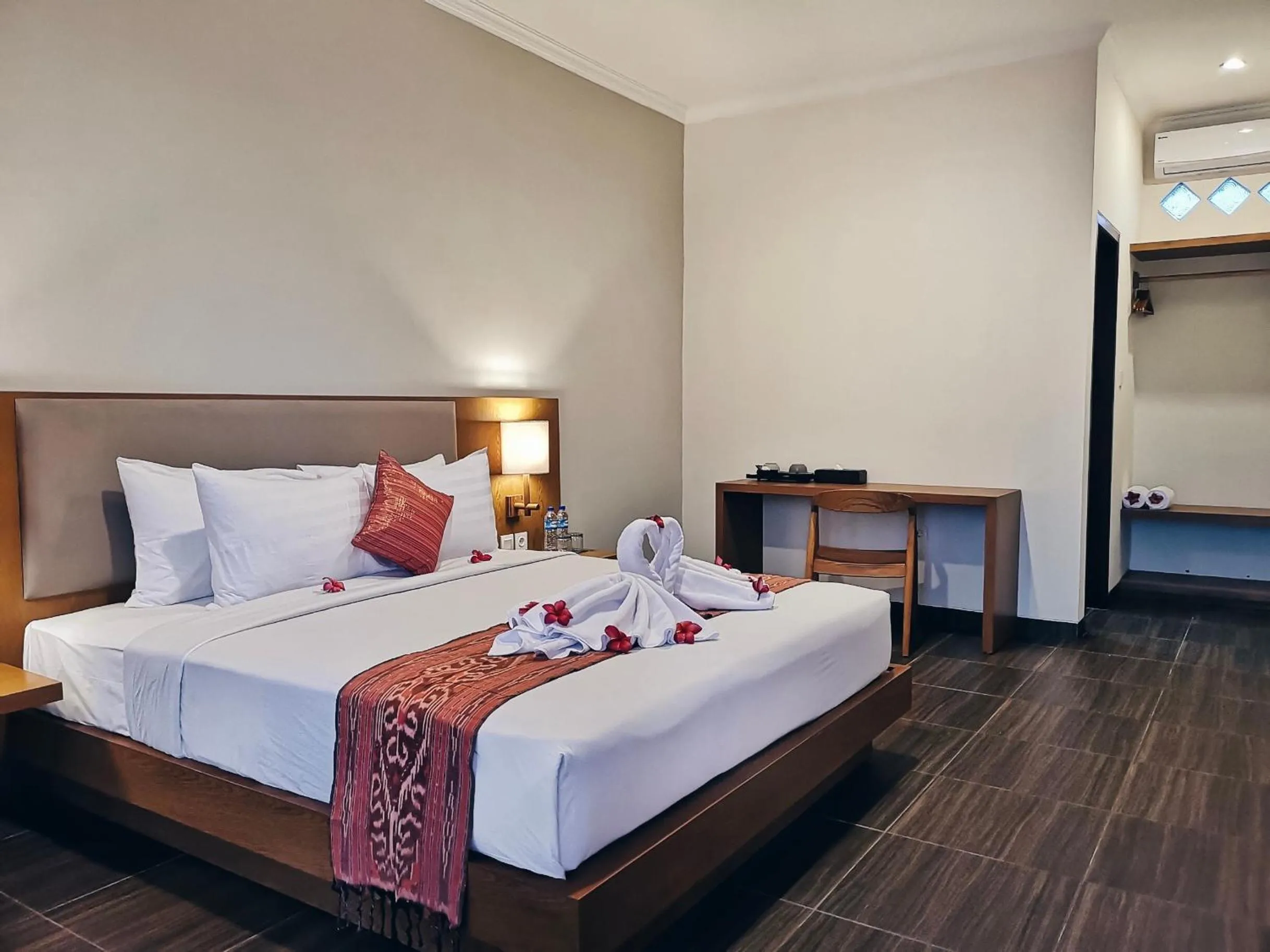 Bed in Perissos Echo Beach