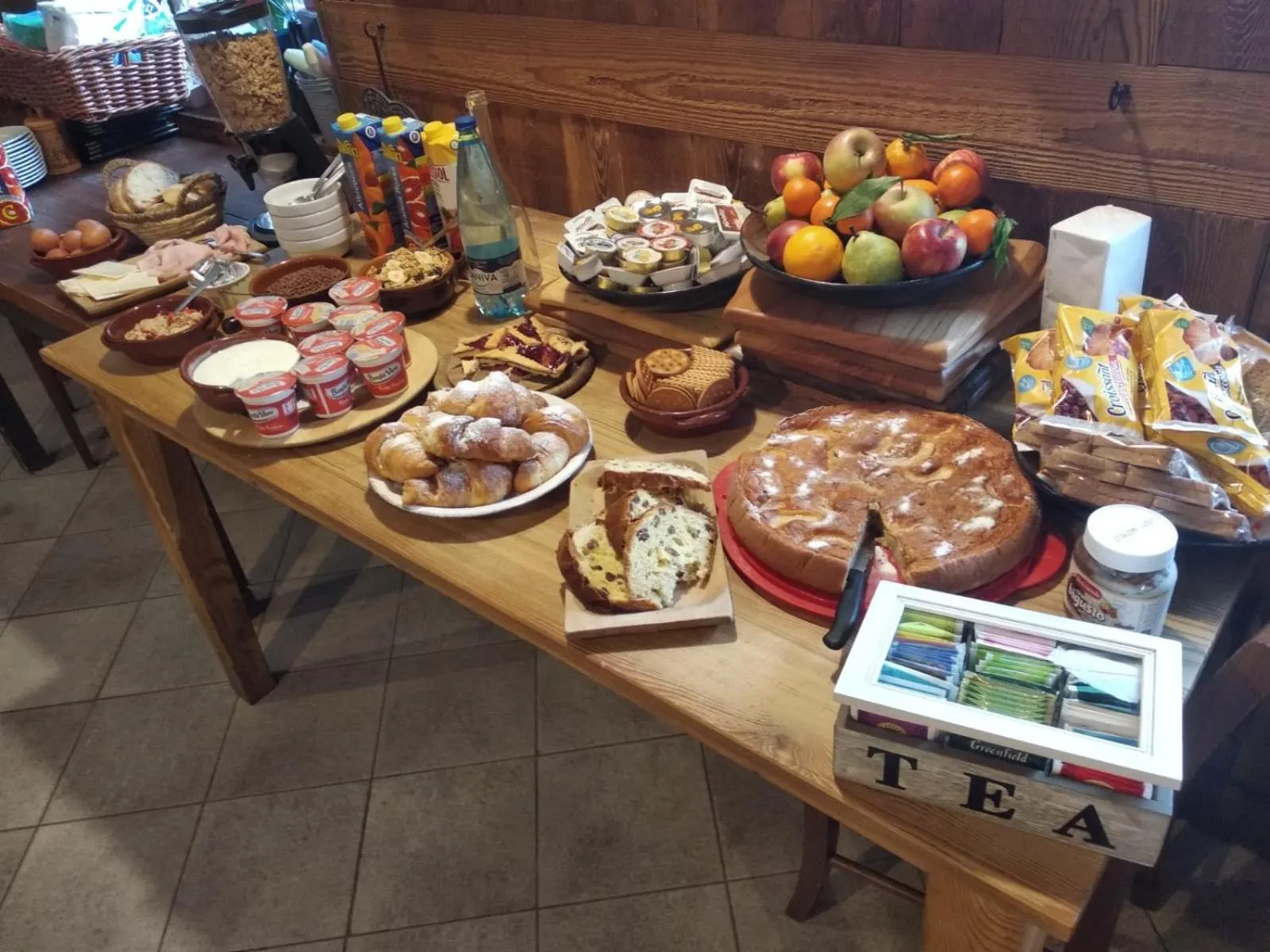 Breakfast in Baita Layet