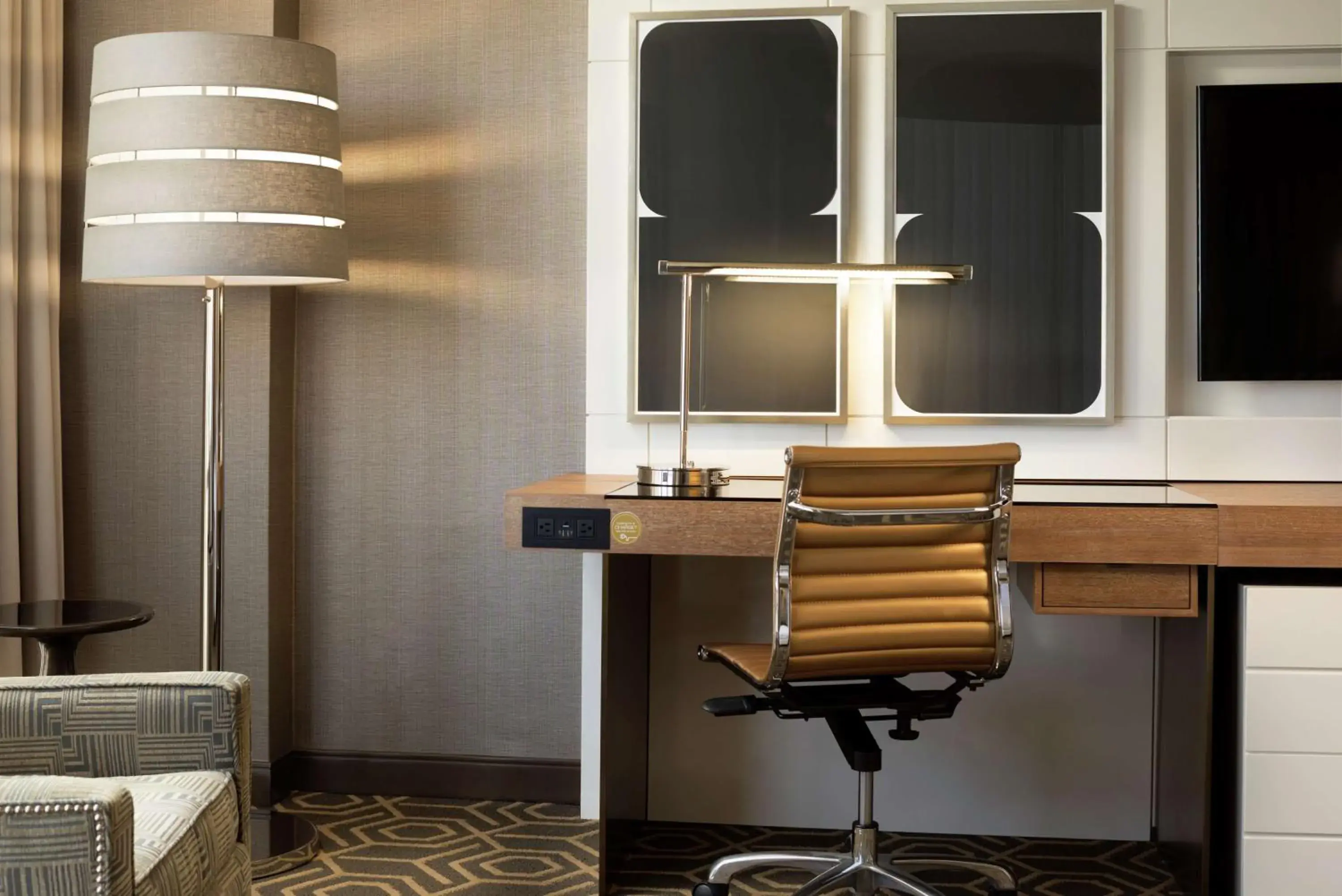 King Room with View in DoubleTree by Hilton Hotel Dallas Campbell Centre King Room with View in DoubleTree by Hilton Hotel Dallas Campbell Centre