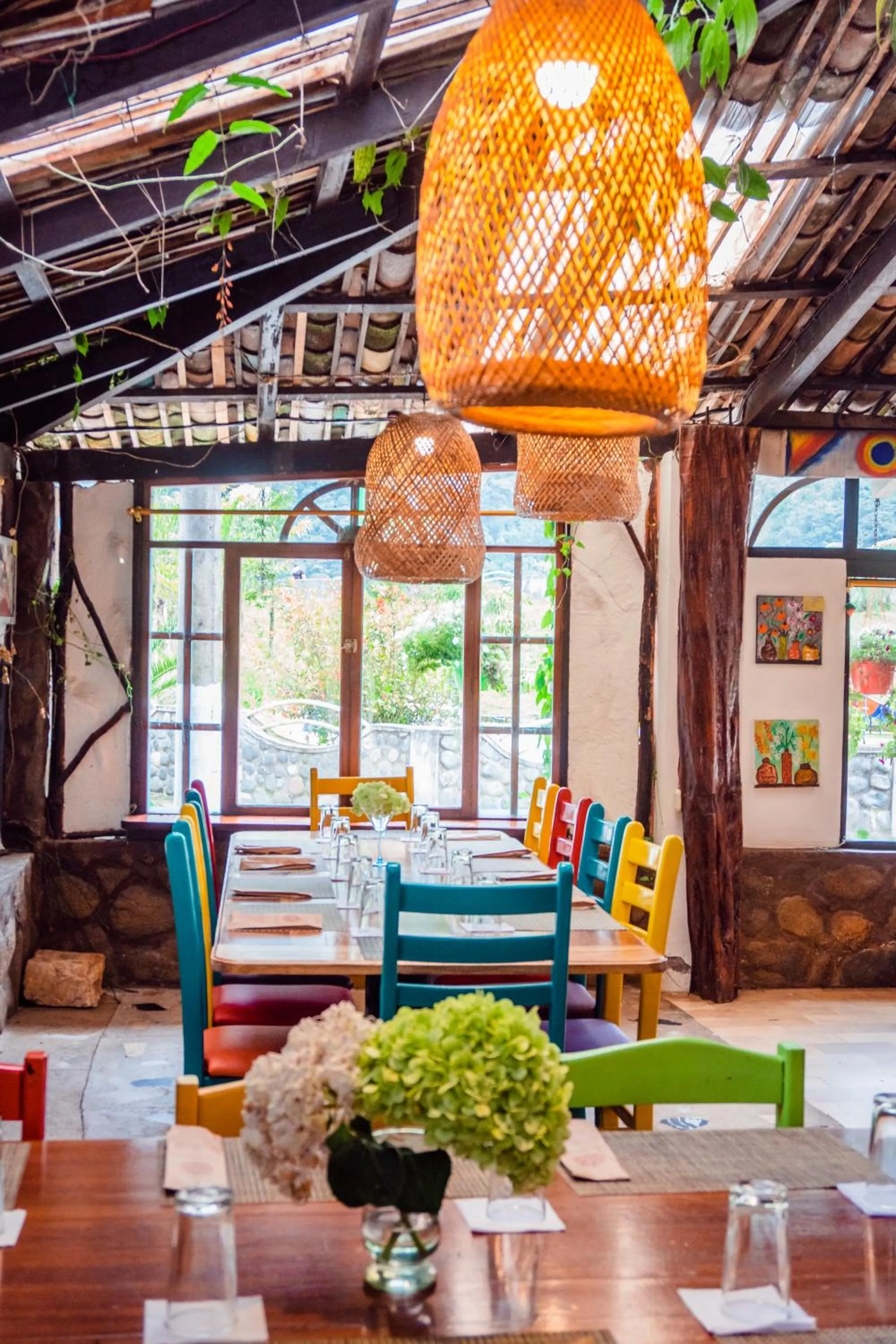 Restaurant/places to eat in Spa Hosteria Miramelindo