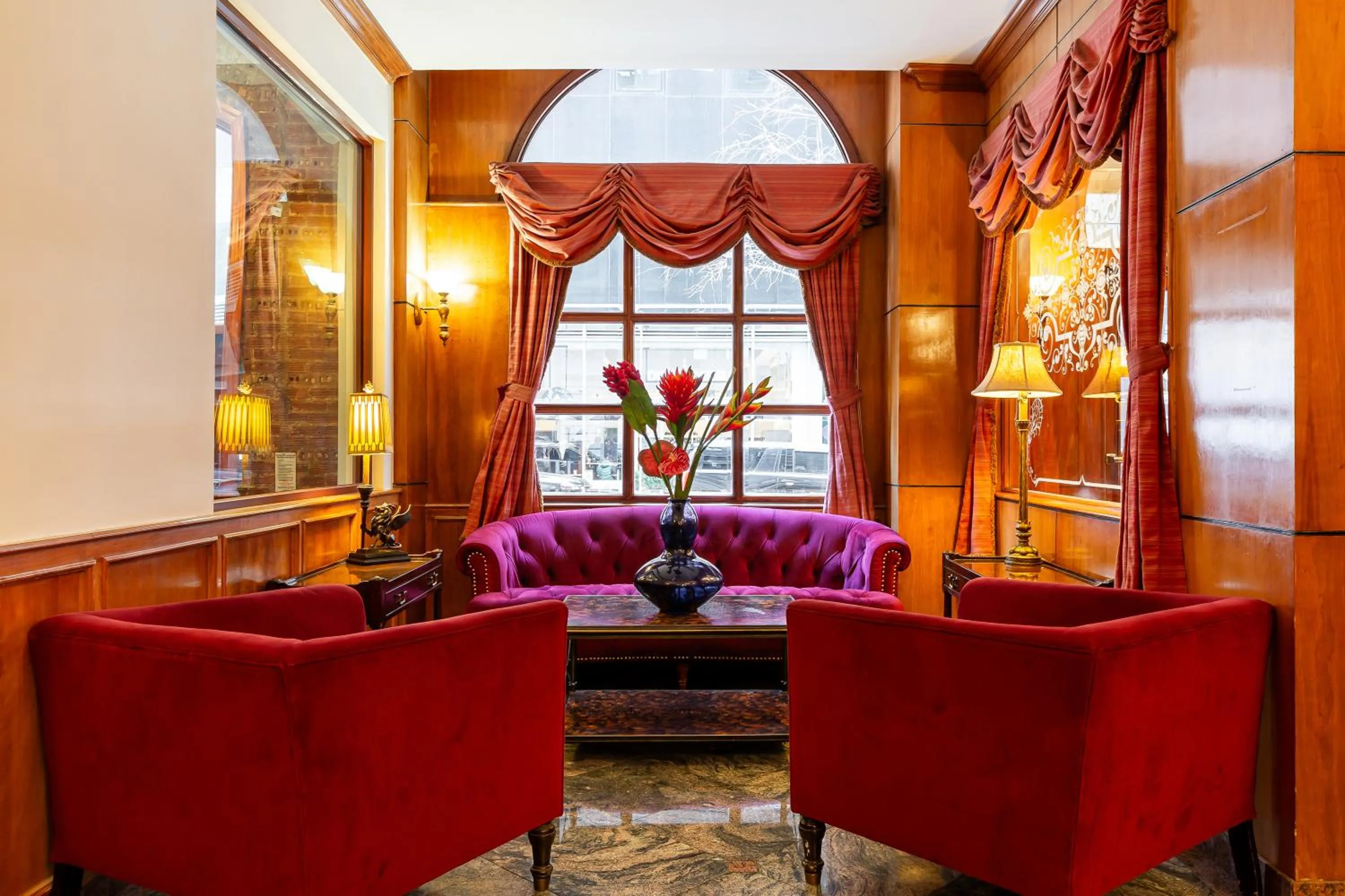 Lobby or reception in Hotel St. James