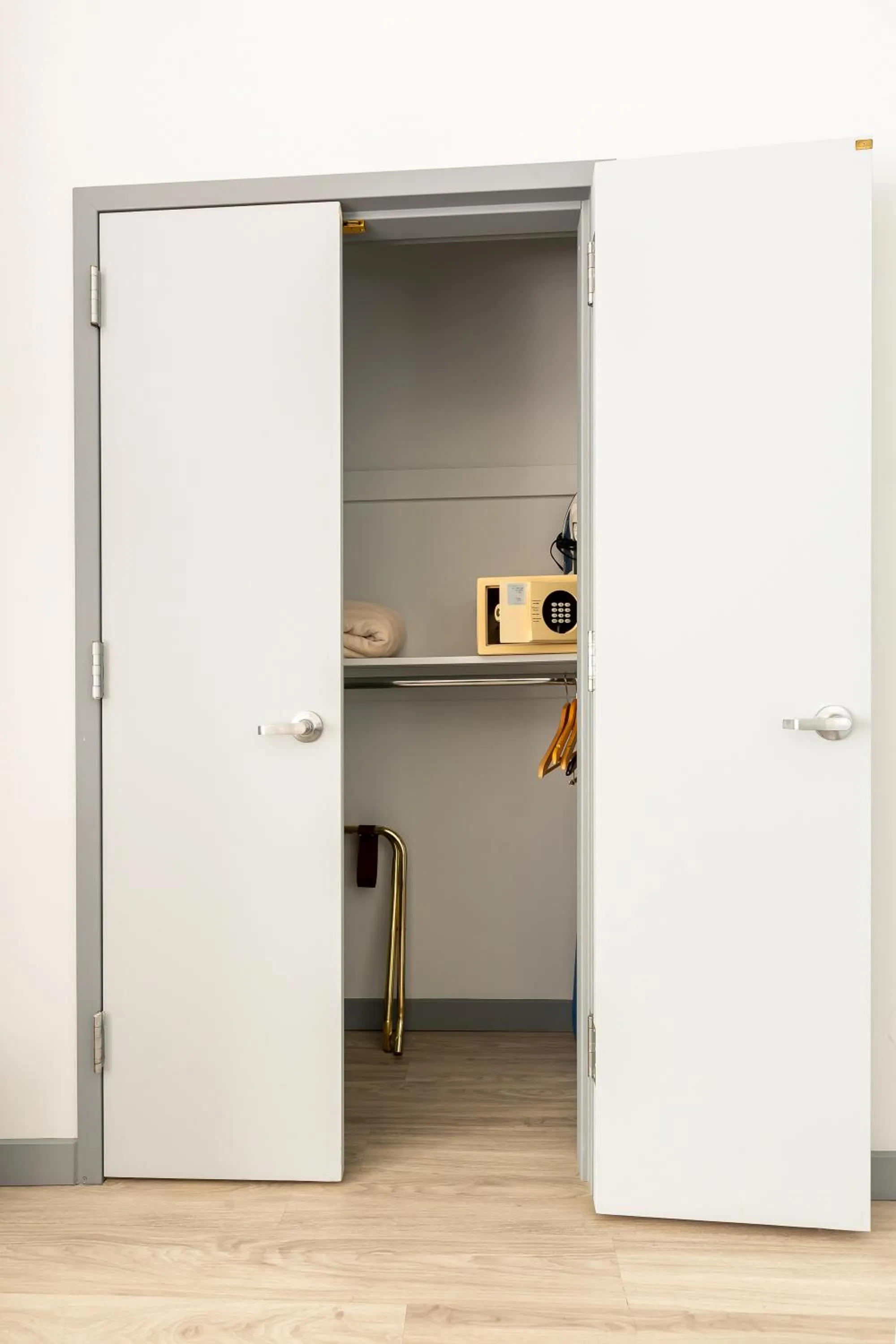 wardrobe in Hotel St. James