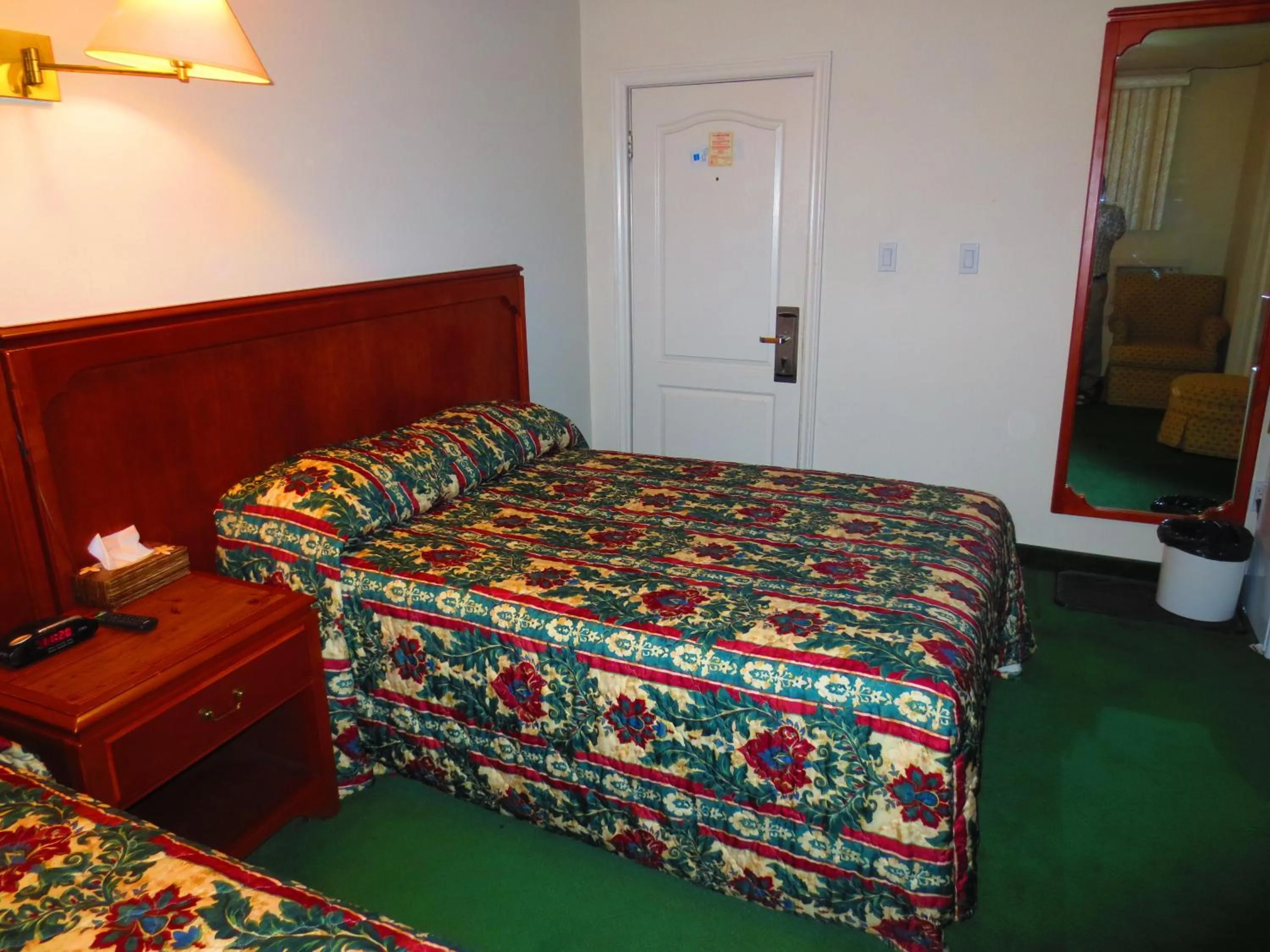 Bed in Canadiana Motel
