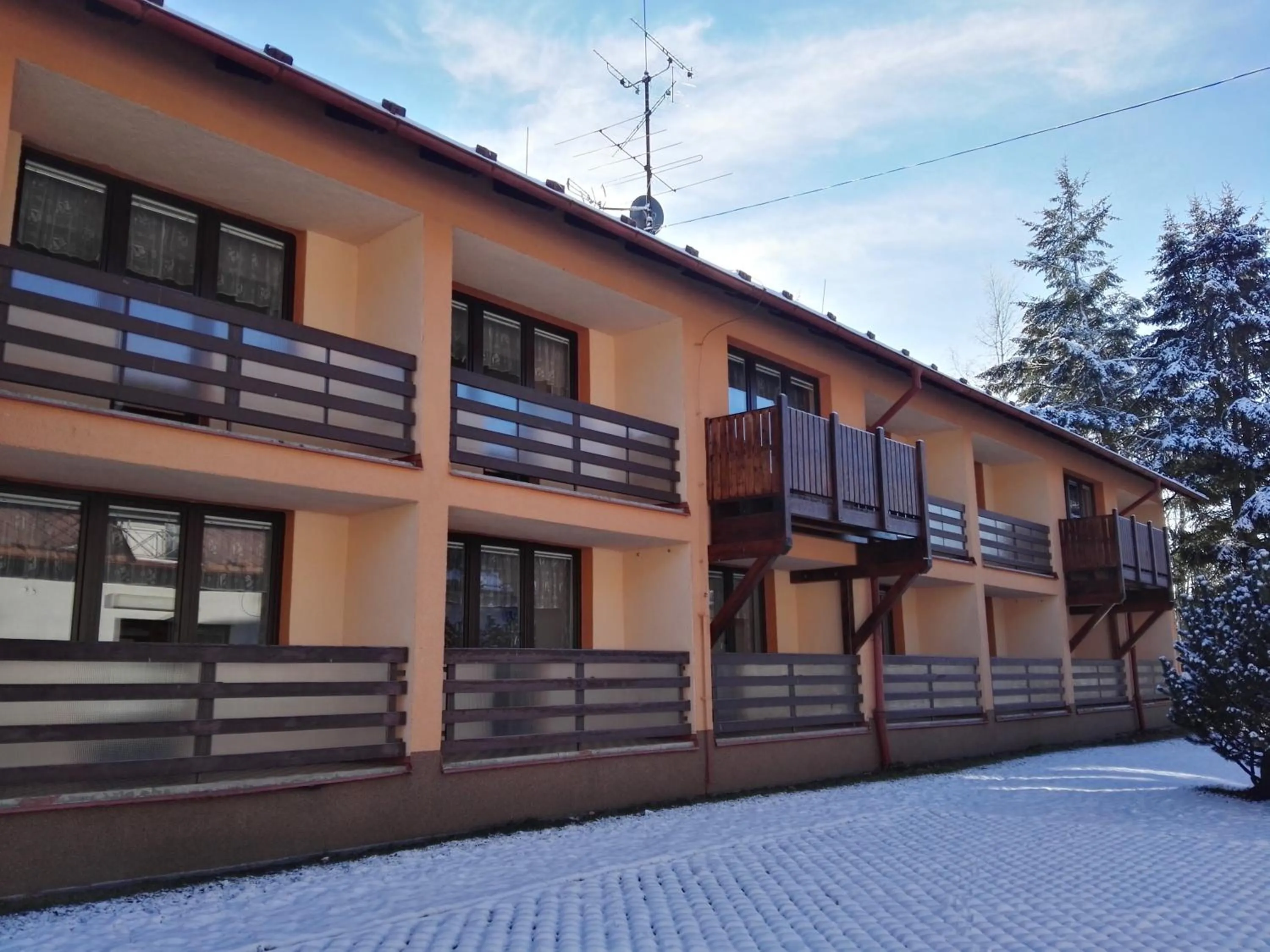 Property building in Hotel Jestřábí