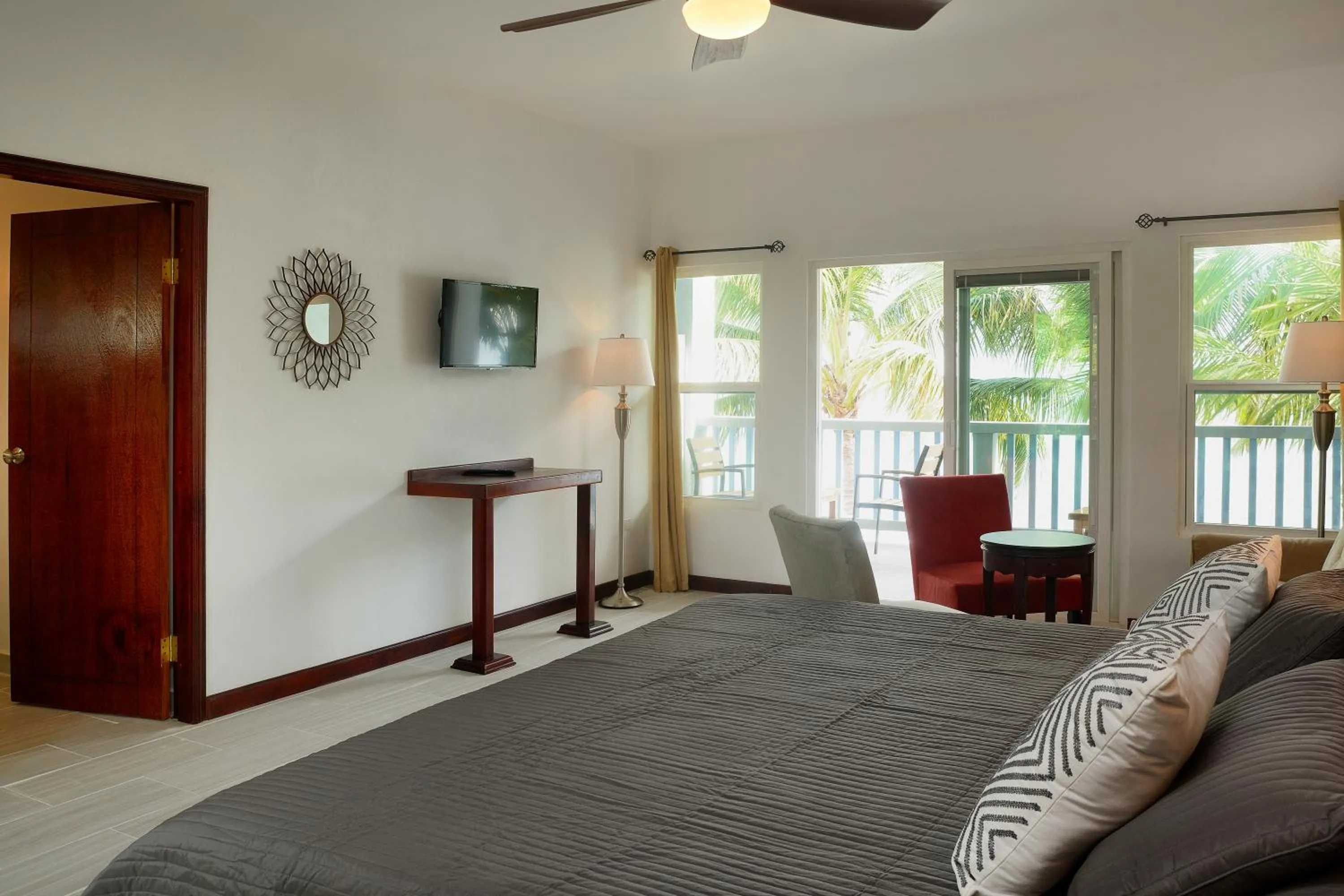 Sea view in Parrot Cove Lodge